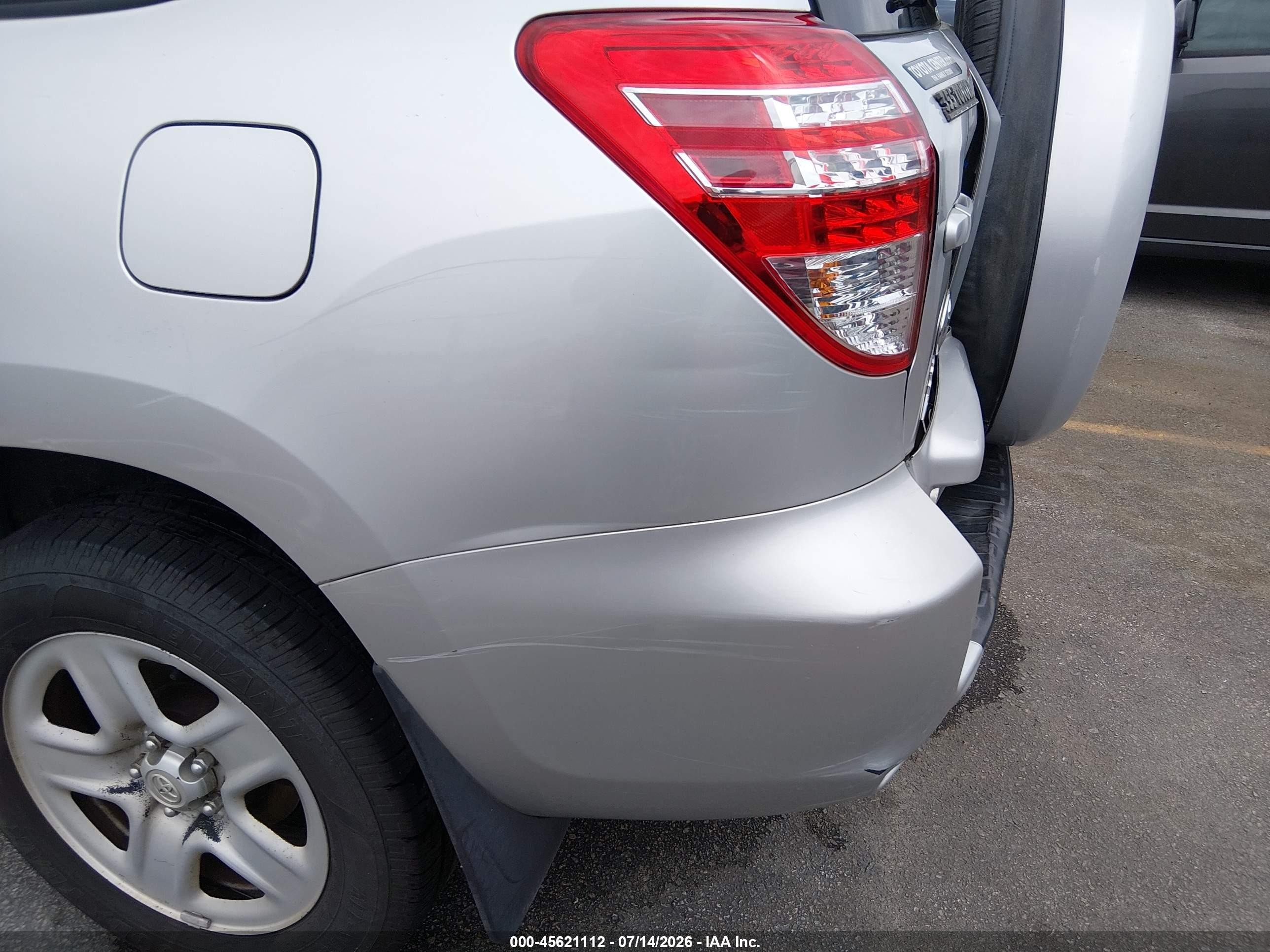2012 Toyota Rav4   Silver vin: 2T3ZF4DV6CW124924