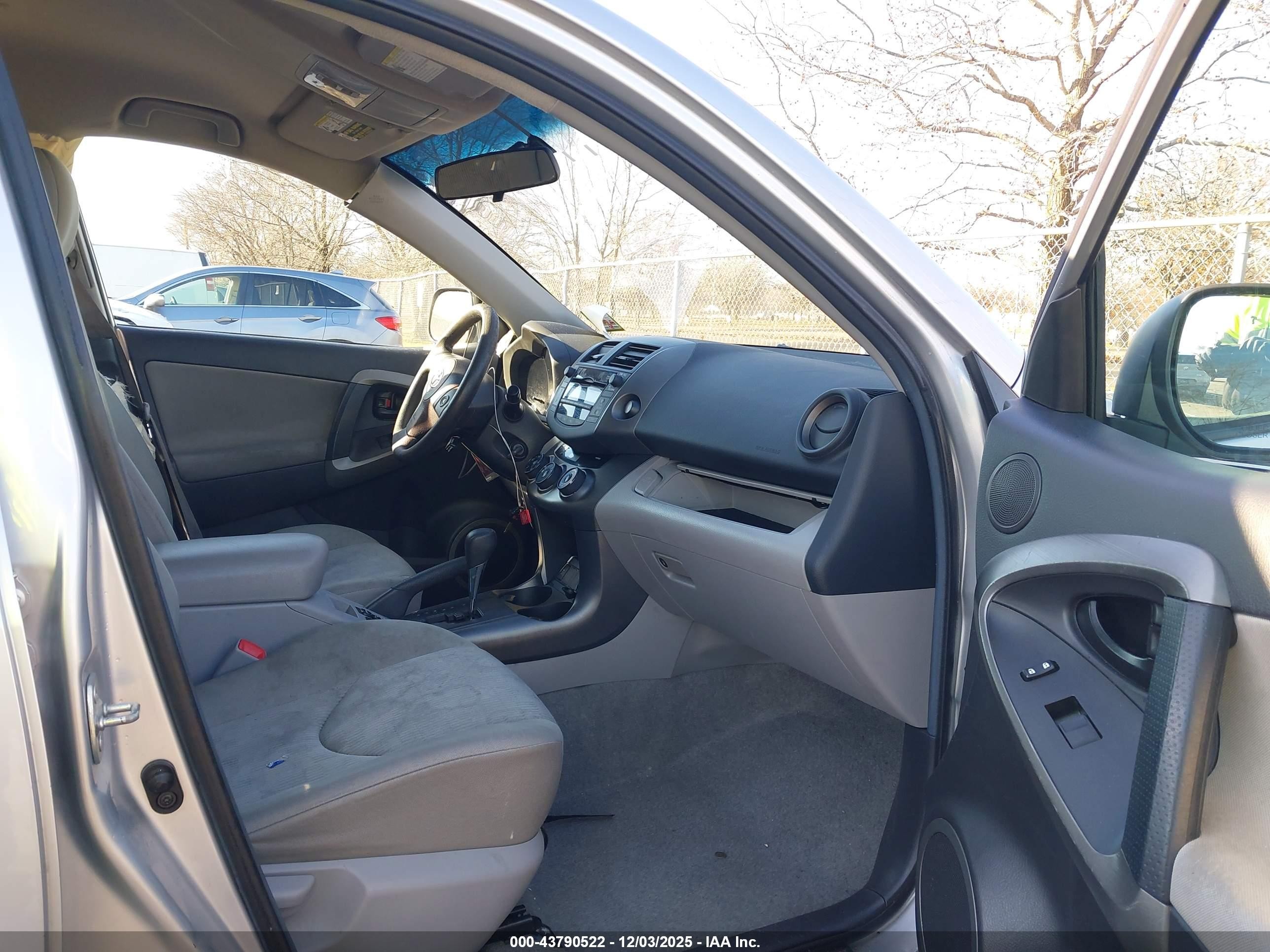 2010 Toyota Rav4   Gray vin: 2T3ZF4DV7AW017071