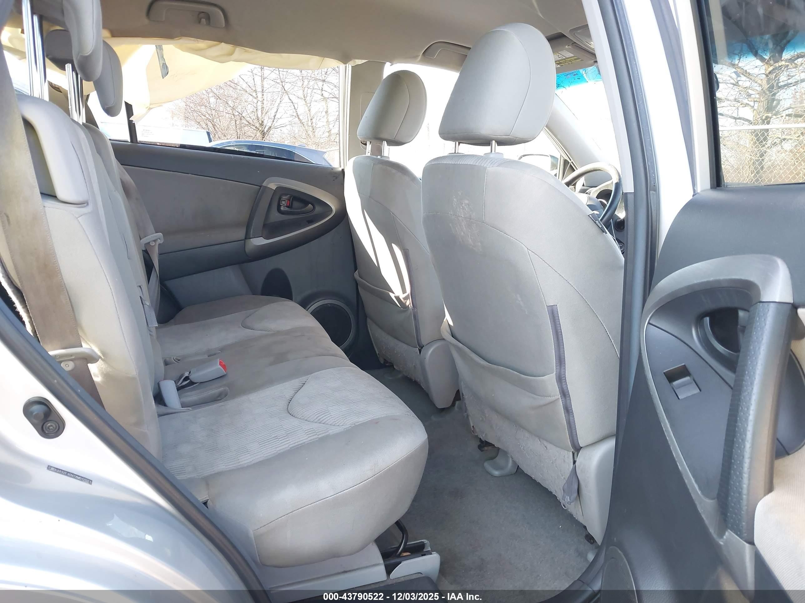 2010 Toyota Rav4   Gray vin: 2T3ZF4DV7AW017071