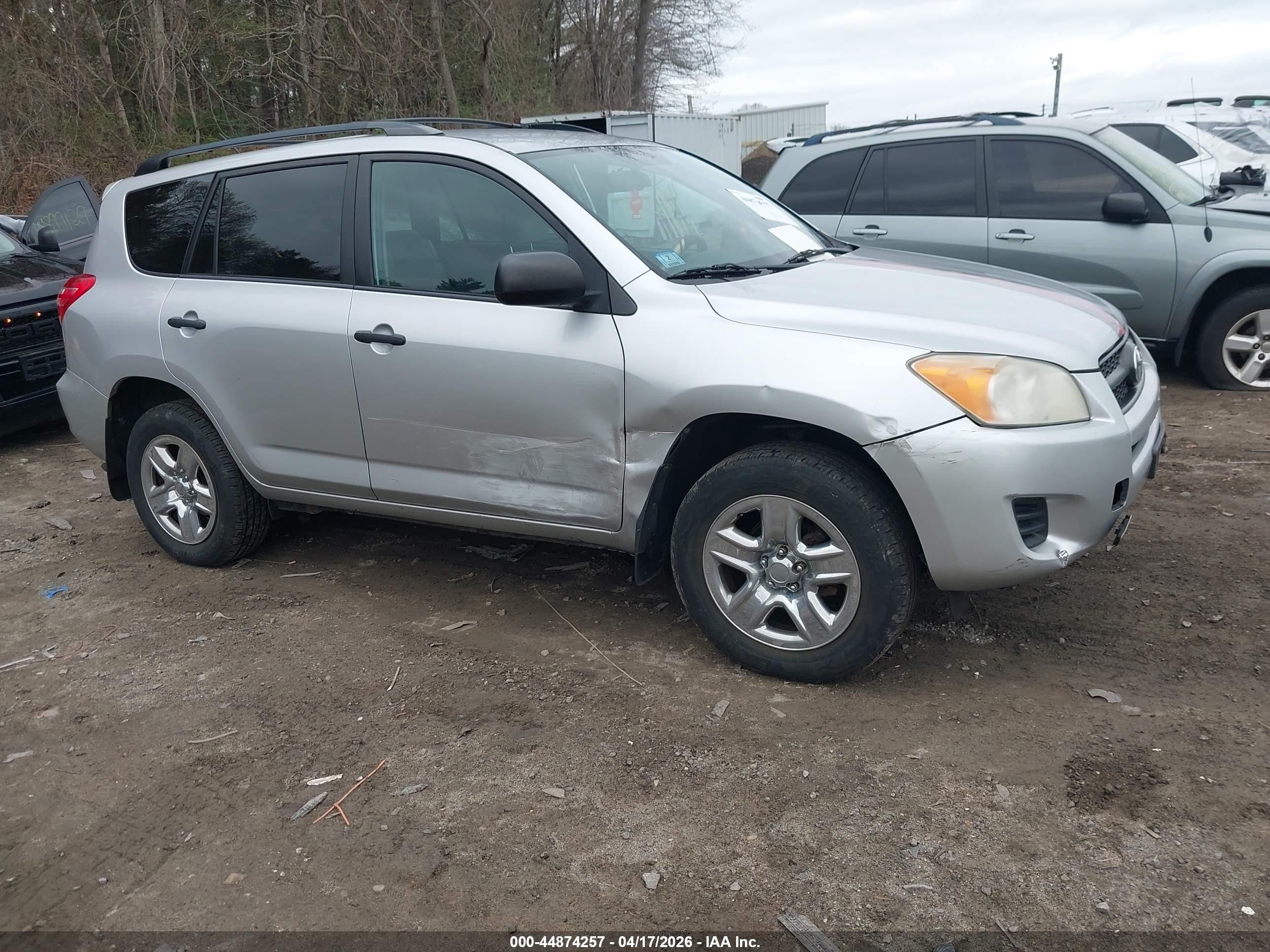 2010 Toyota Rav4   Серебряный vin: 2T3ZF4DV7AW032590