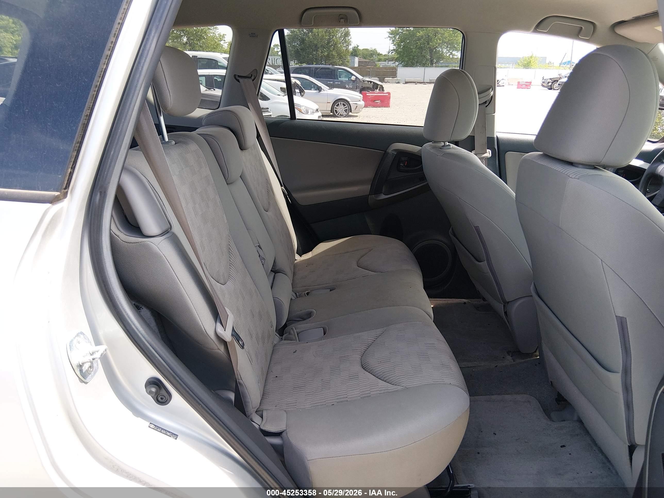 2010 Toyota Rav4 Silver vin: 2T3ZF4DV7AW052497