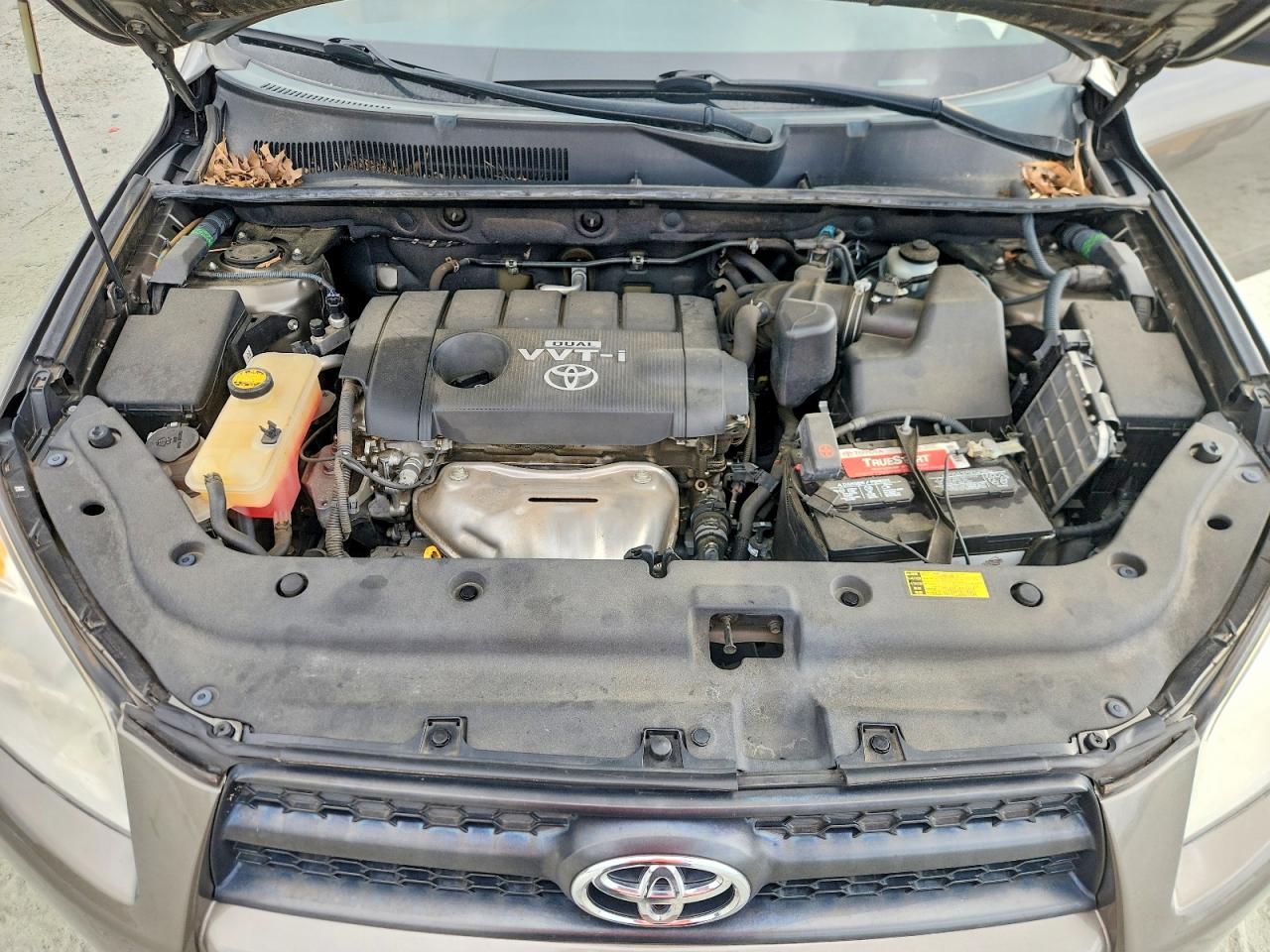 2011 Toyota Rav4 Base Gold vin: 2T3ZF4DV7BW063517