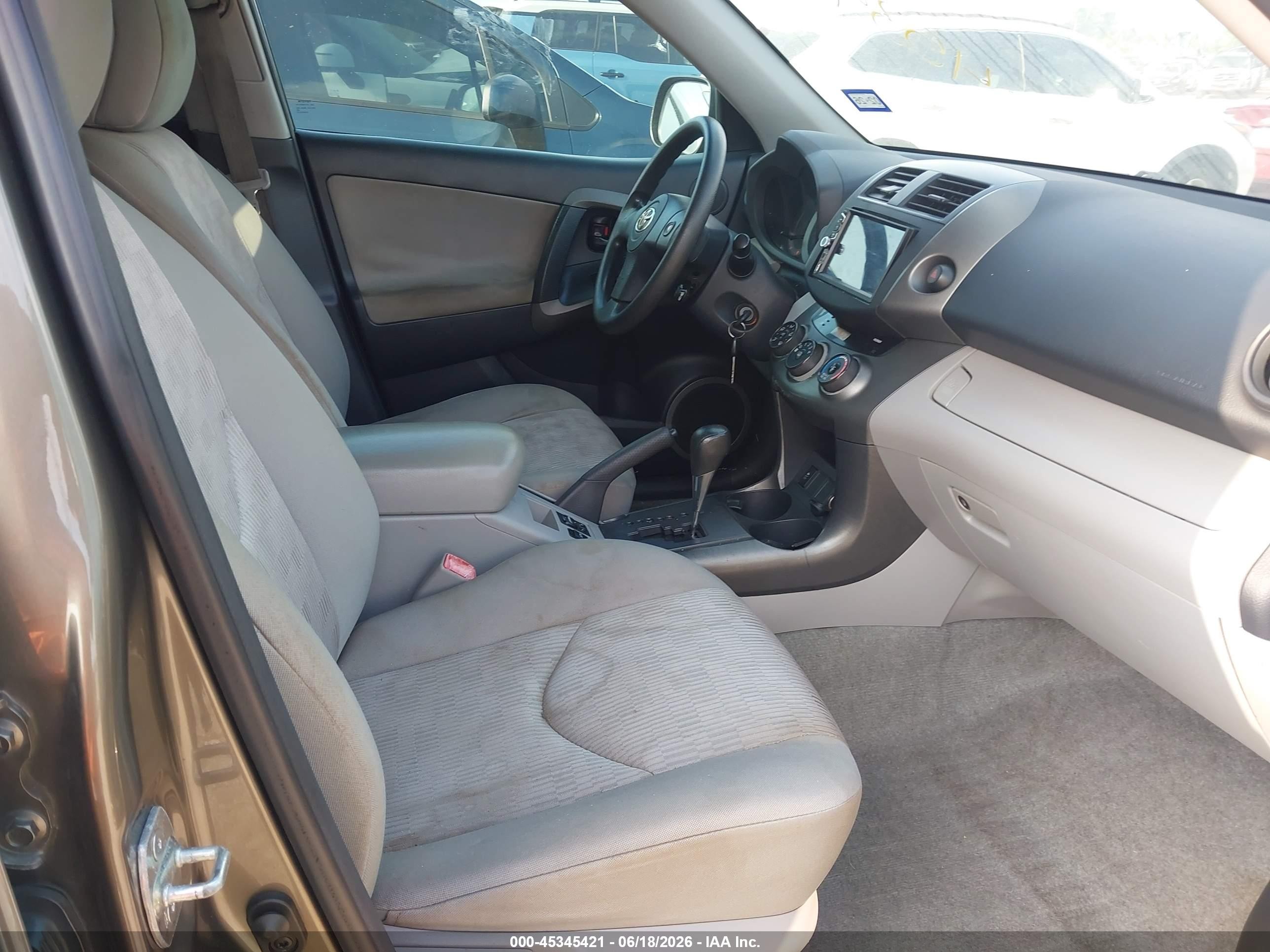 2011 Toyota Rav4   Gray vin: 2T3ZF4DV7BW081001