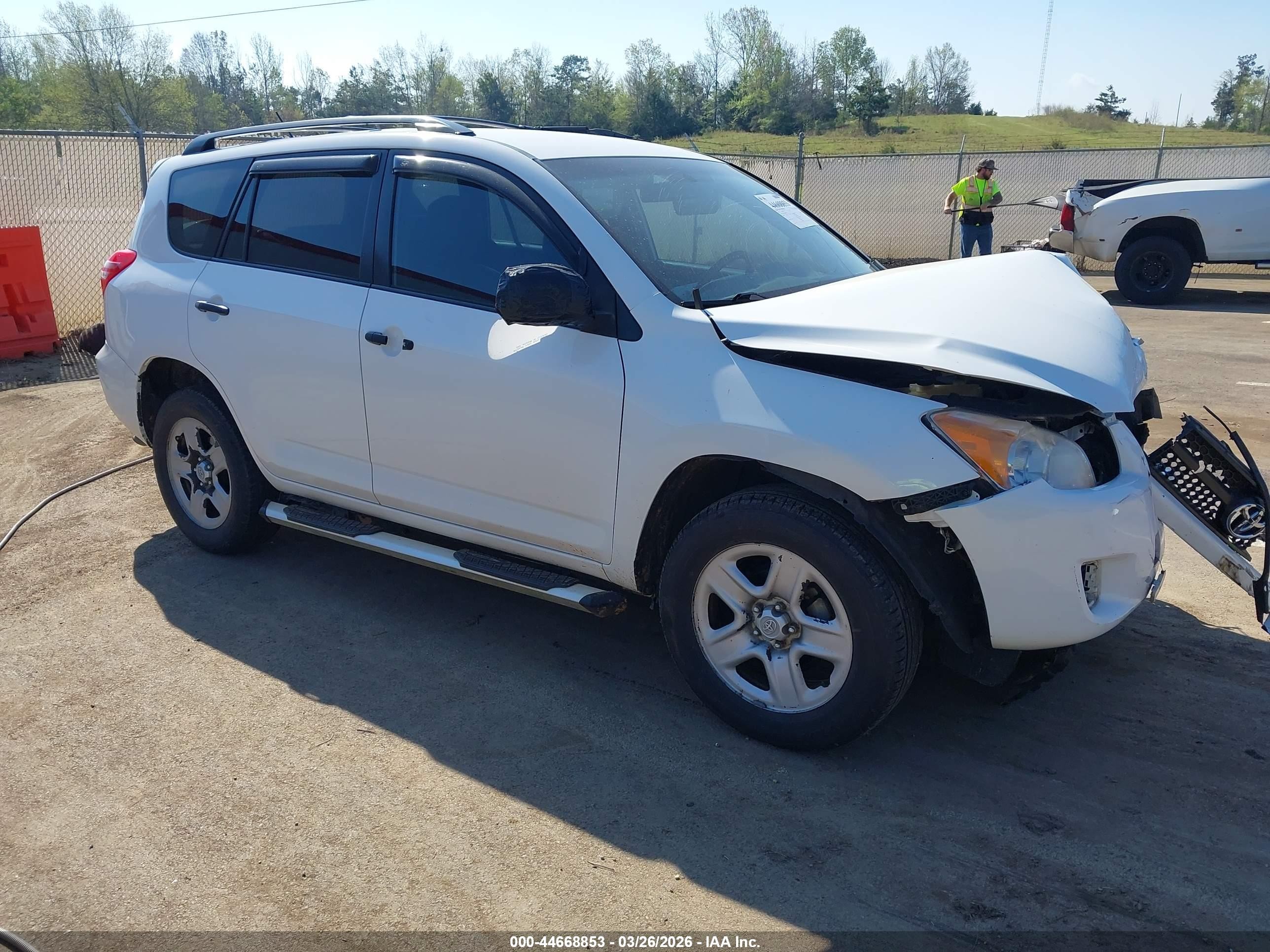 2011 Toyota Rav4   White vin: 2T3ZF4DV7BW082410