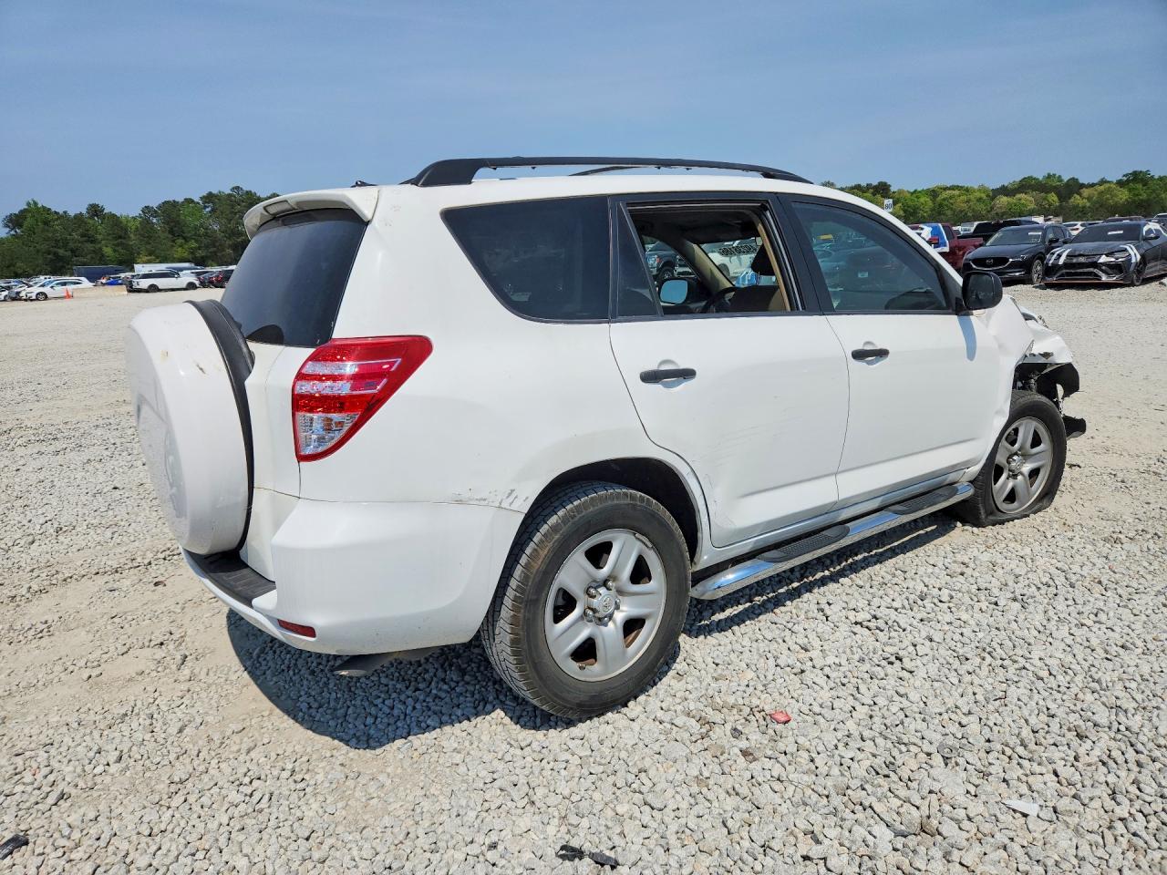 2011 Toyota Rav4 Base White vin: 2T3ZF4DV7BW086005