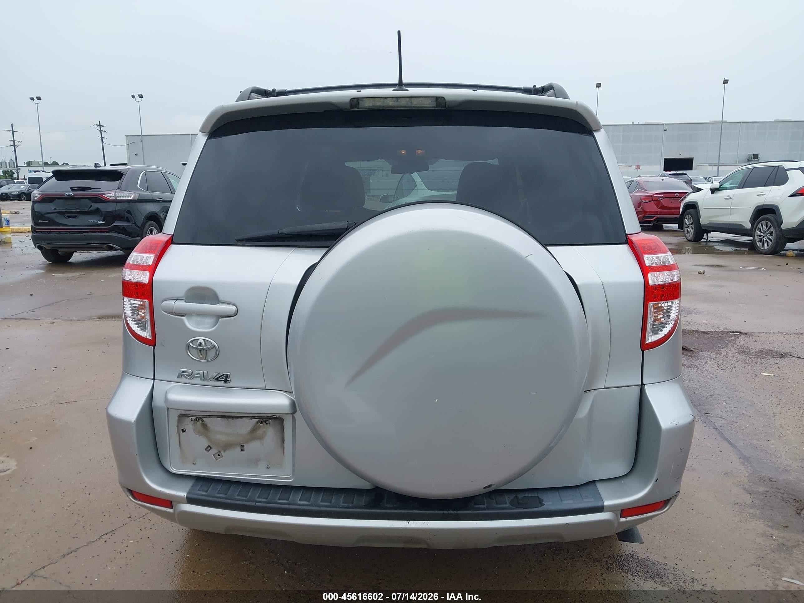 2012 Toyota Rav4   Silver vin: 2T3ZF4DV7CW128075