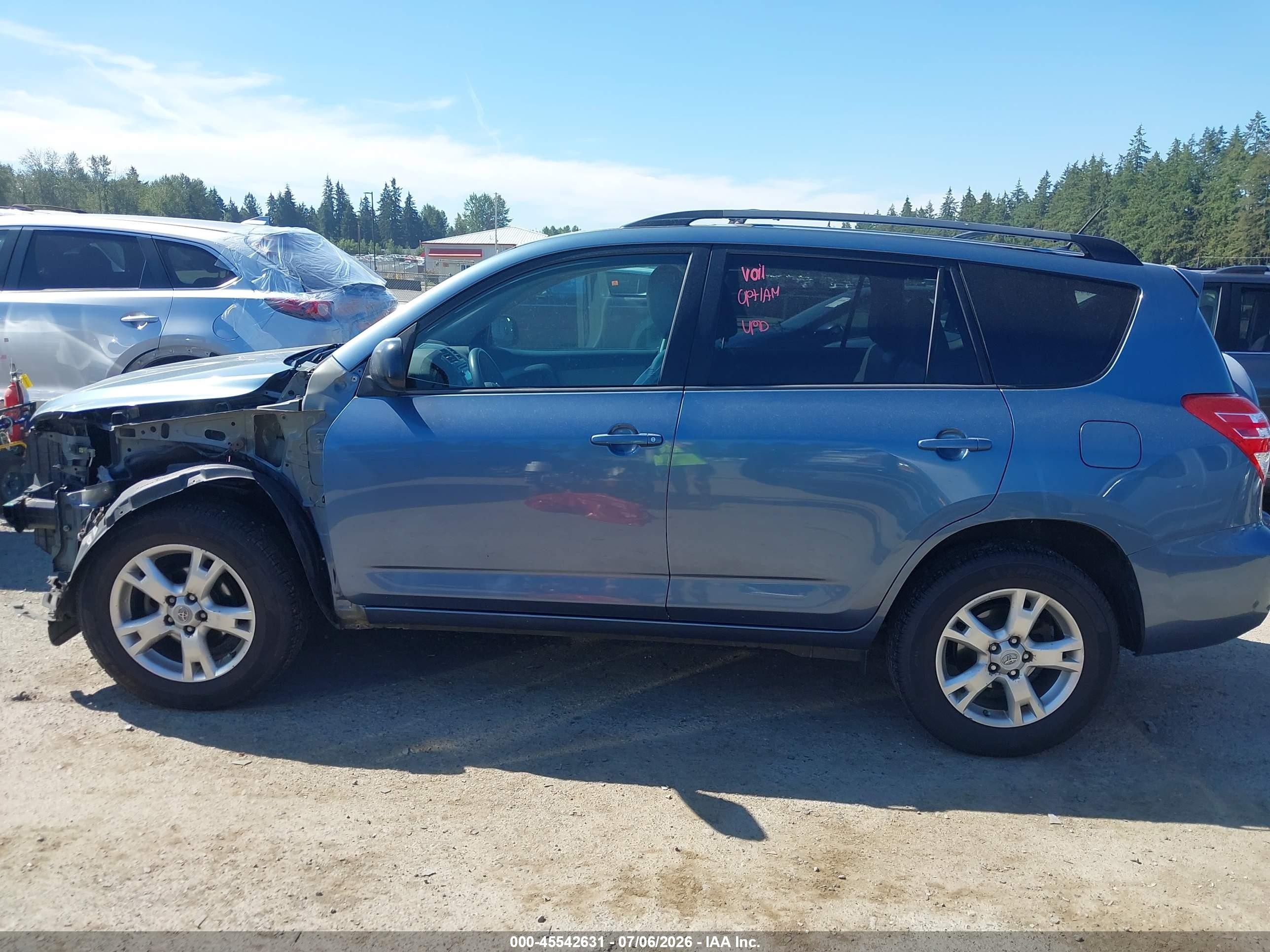2012 Toyota Rav4   Blue vin: 2T3ZF4DV7CW130392