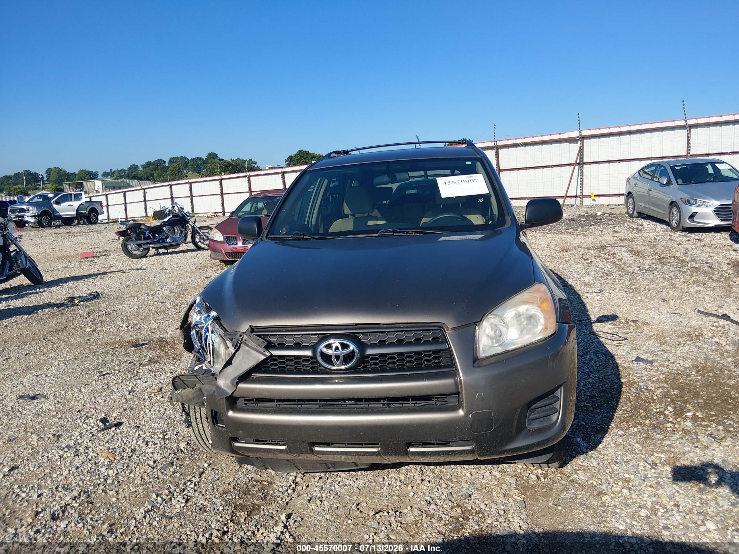 2010 Toyota Rav4   Champagne vin: 2T3ZF4DV8AW024157