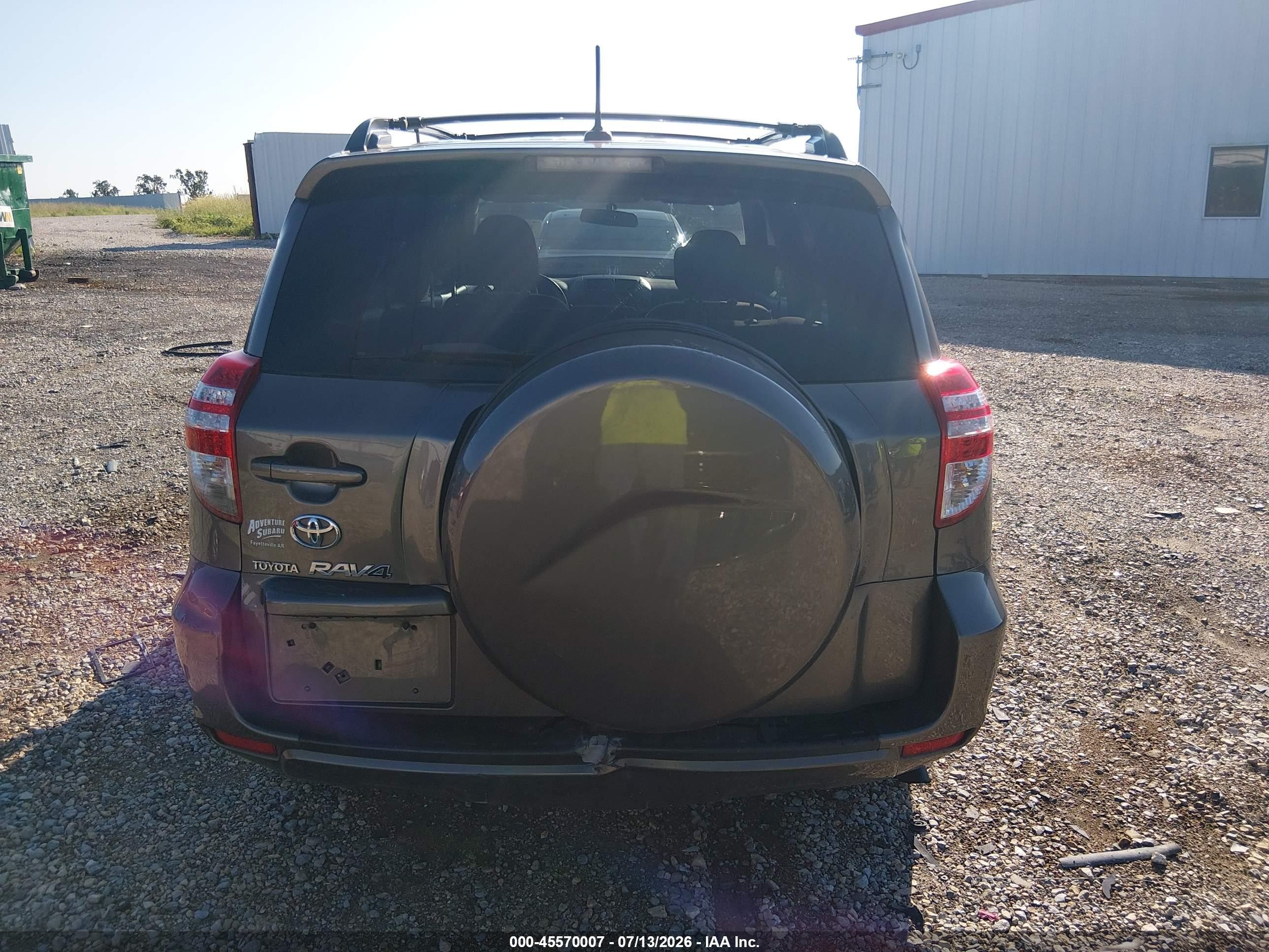 2010 Toyota Rav4   Champagne vin: 2T3ZF4DV8AW024157