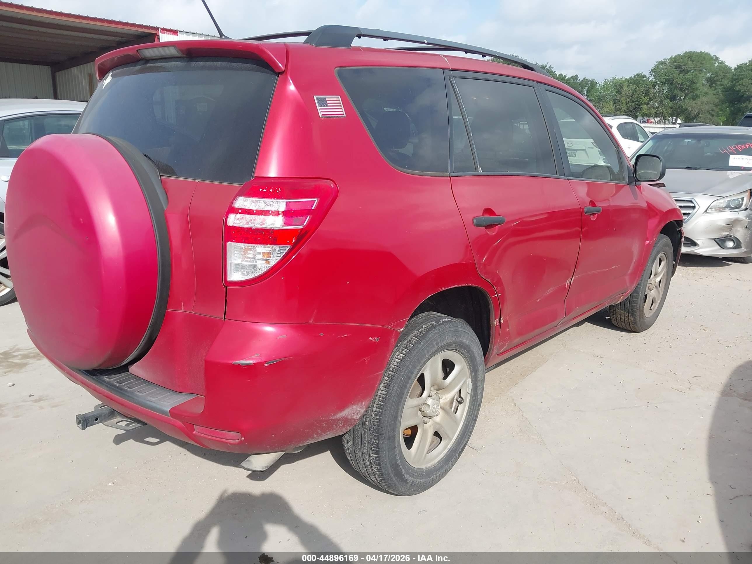 2010 Toyota Rav4   Red vin: 2T3ZF4DV8AW027589