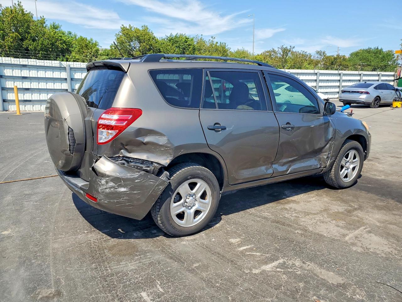 2010 Toyota Rav4 Base Коричневый vin: 2T3ZF4DV8AW031724