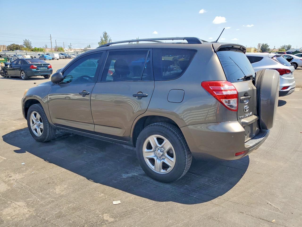 2010 Toyota Rav4 Base Коричневый vin: 2T3ZF4DV8AW031724
