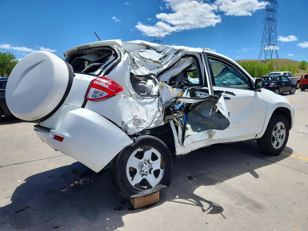 2010 Toyota Rav4 Base White vin: 2T3ZF4DV8AW045574