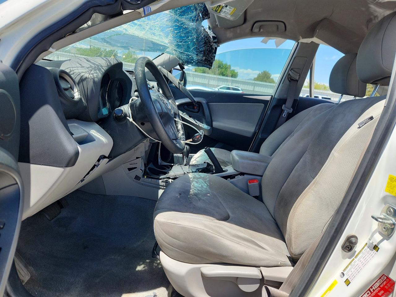 2010 Toyota Rav4 Base White vin: 2T3ZF4DV8AW045574