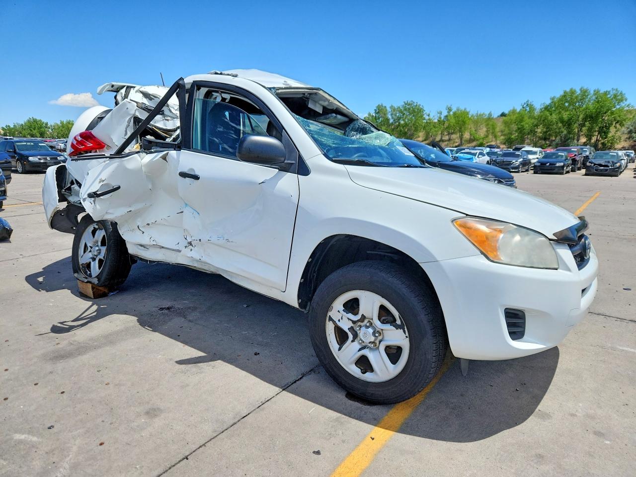 2010 Toyota Rav4 Base White vin: 2T3ZF4DV8AW045574