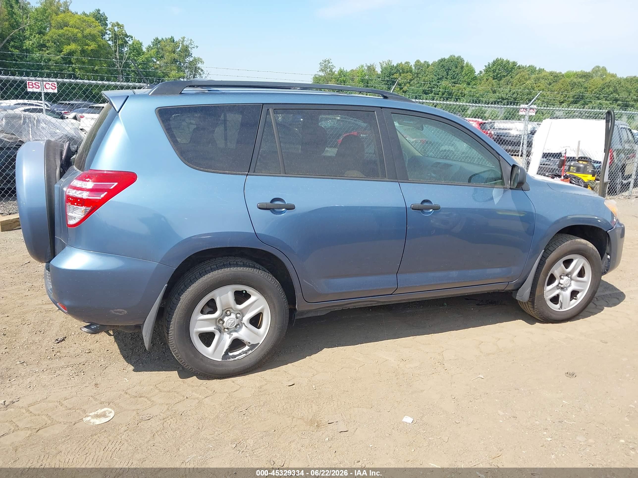 2011 Toyota Rav4   Blue vin: 2T3ZF4DV8BW063140