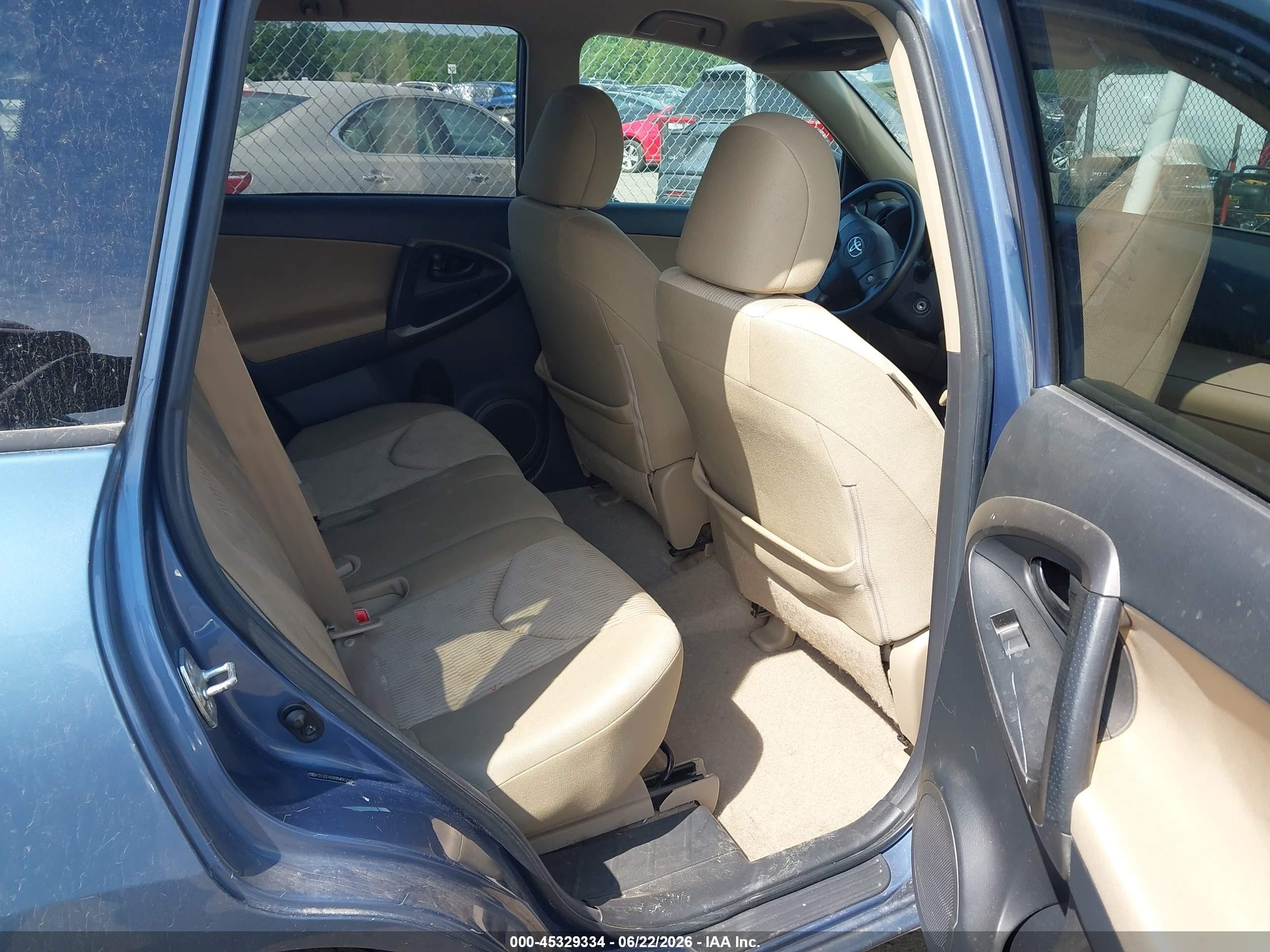 2011 Toyota Rav4   Blue vin: 2T3ZF4DV8BW063140