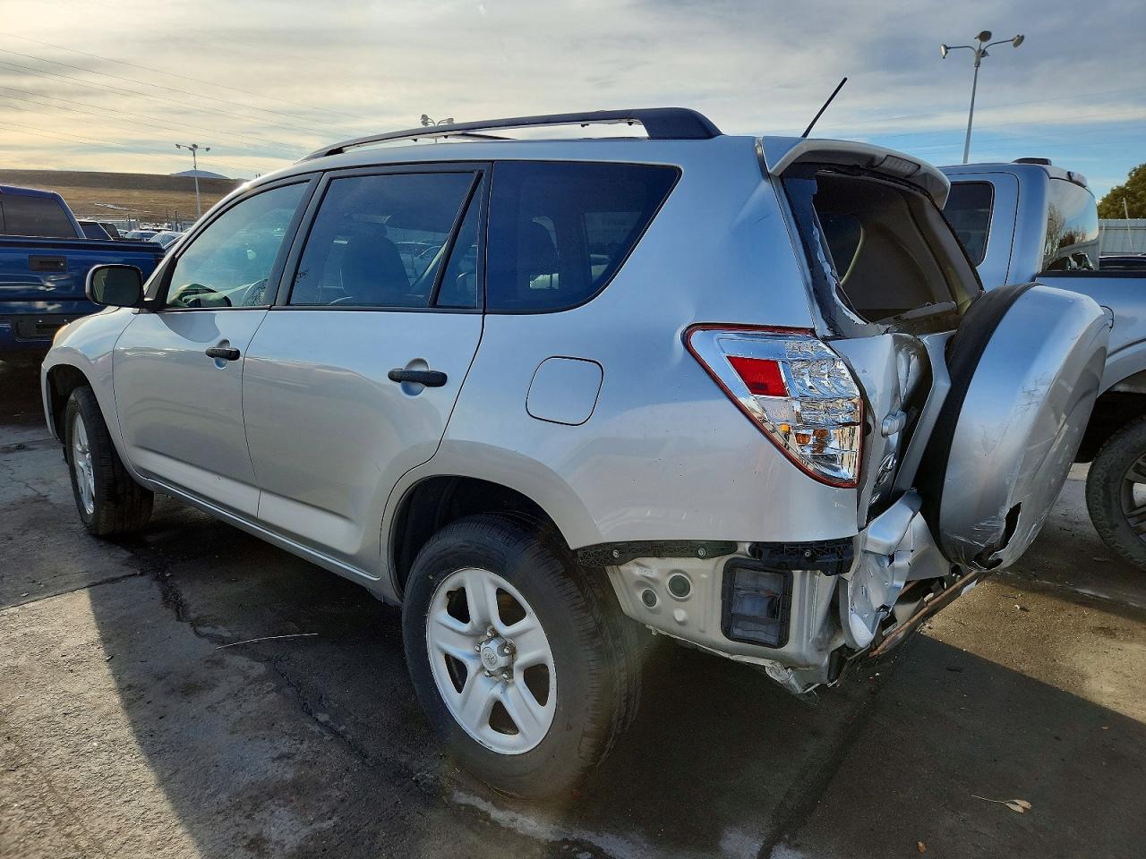 2011 Toyota Rav4 Base Silver vin: 2T3ZF4DV8BW065003