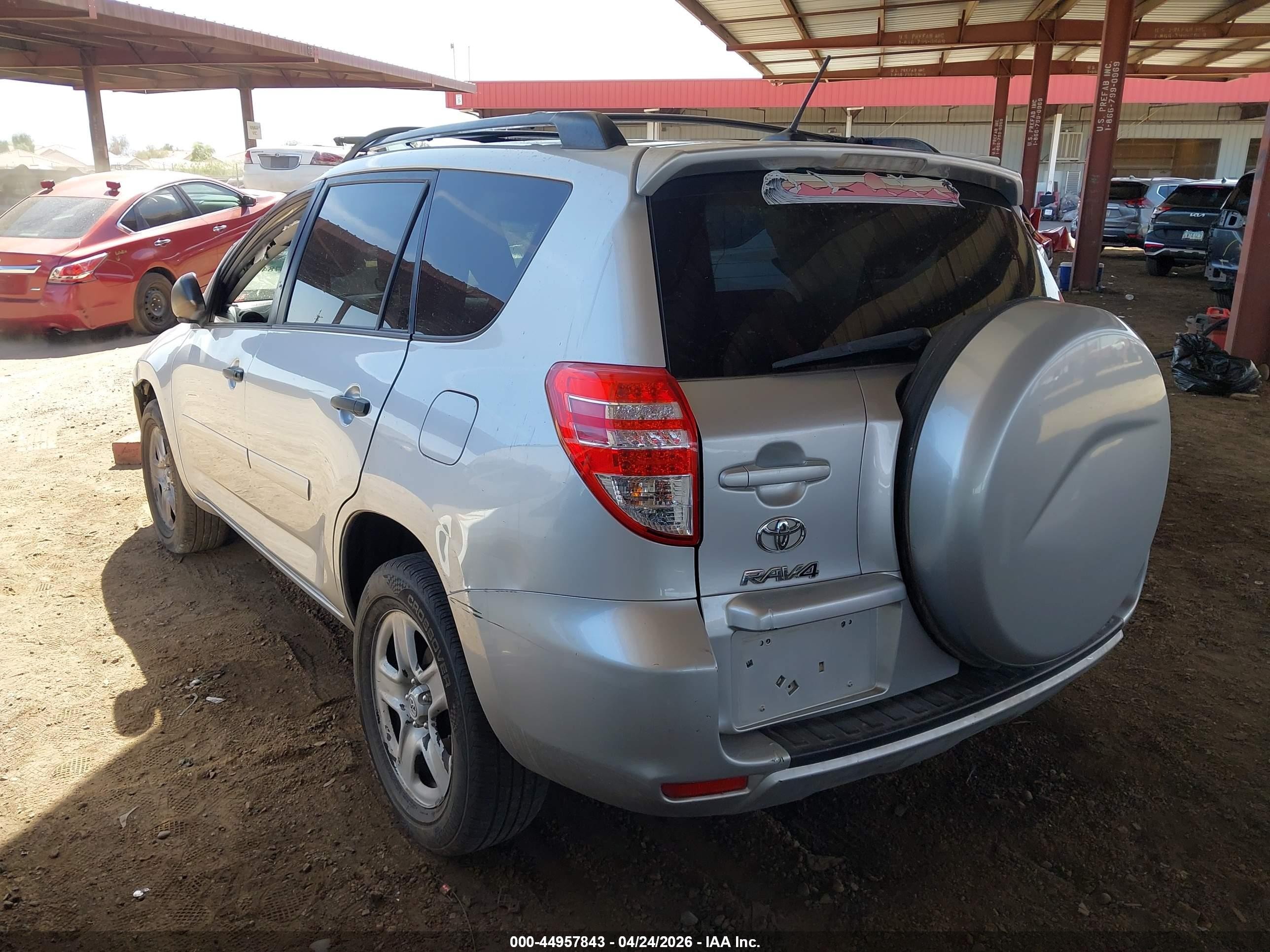 2011 Toyota Rav4 Silver vin: 2T3ZF4DV8BW069181