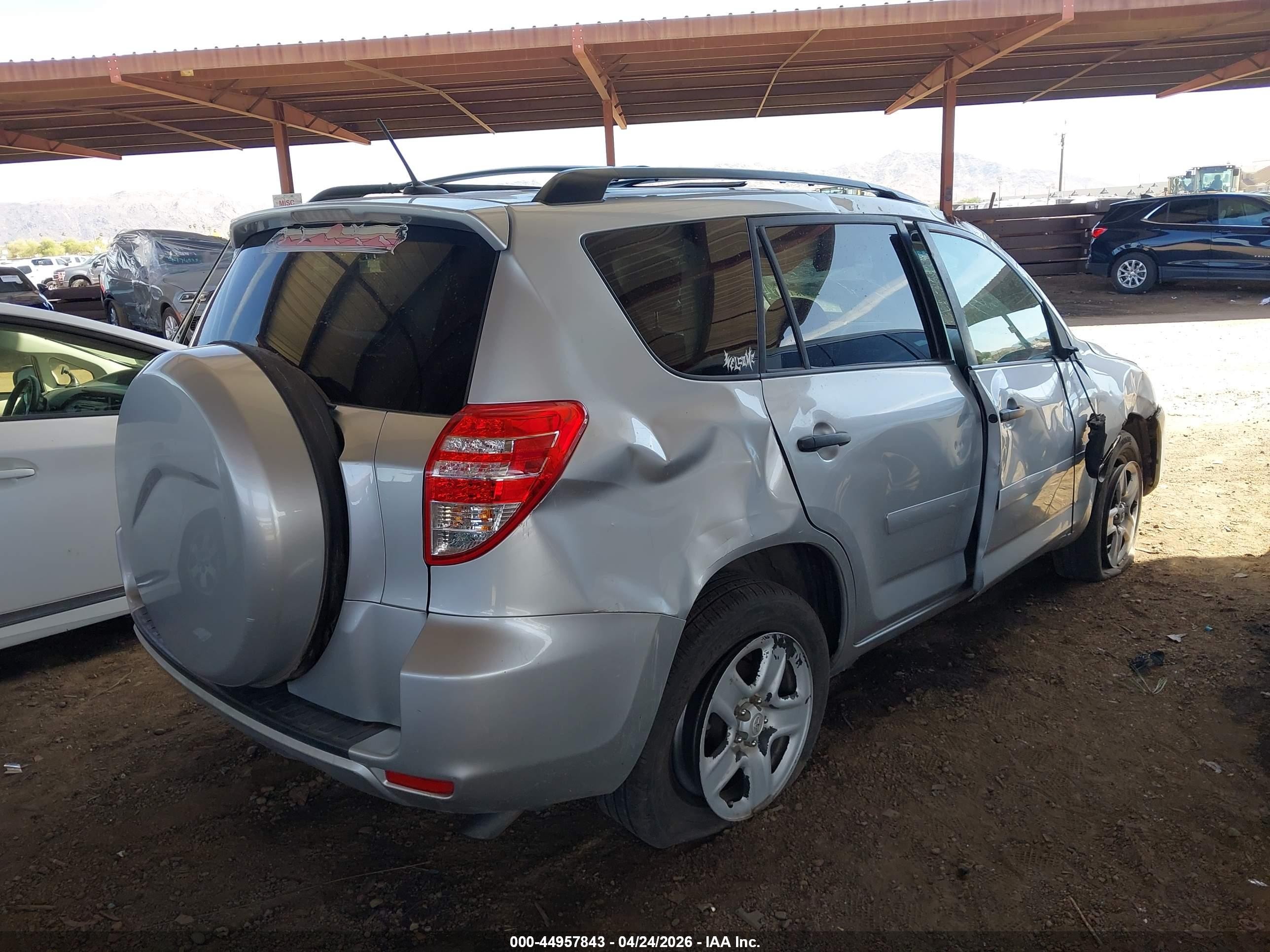 2011 Toyota Rav4 Silver vin: 2T3ZF4DV8BW069181