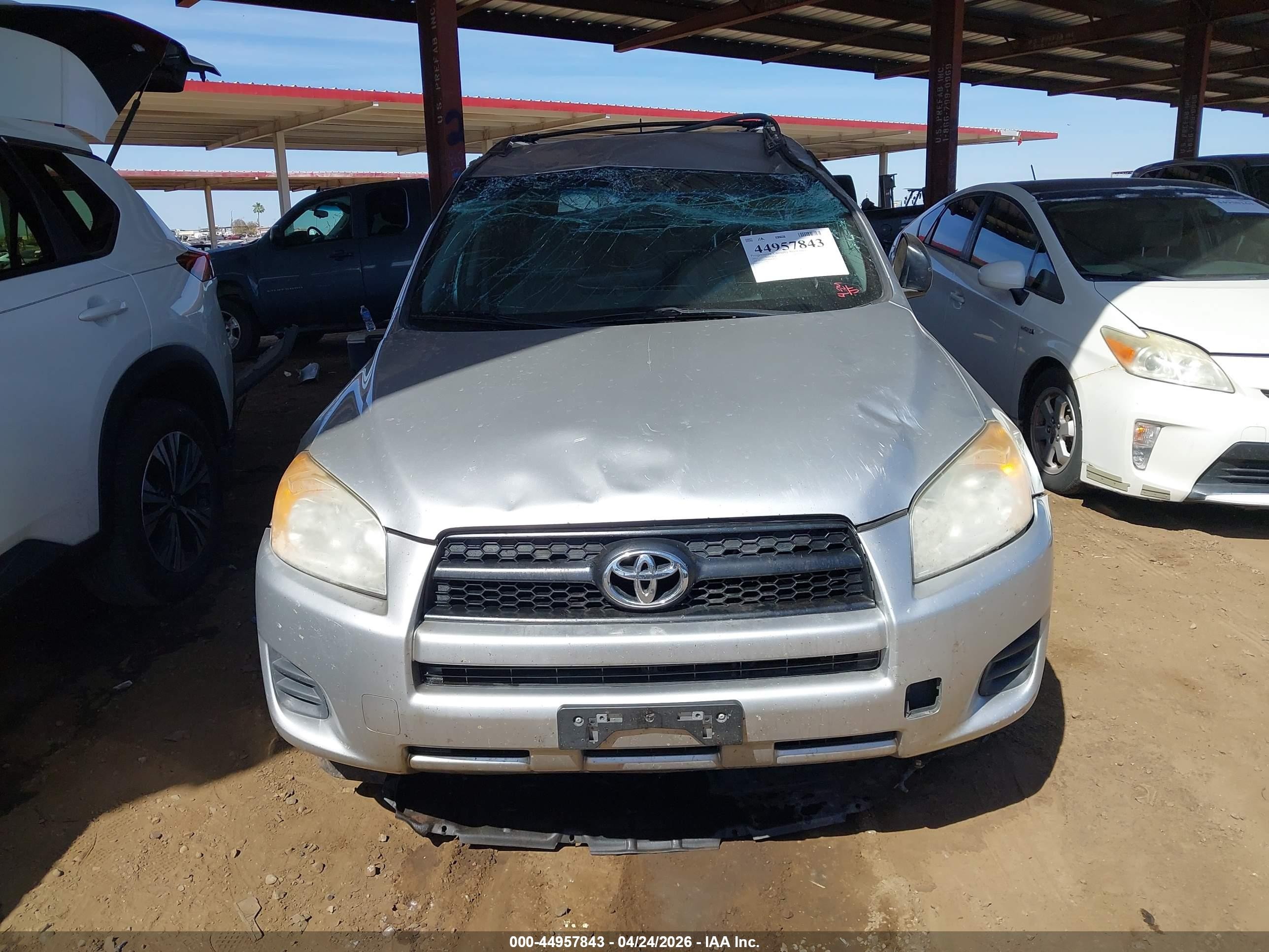 2011 Toyota Rav4 Silver vin: 2T3ZF4DV8BW069181