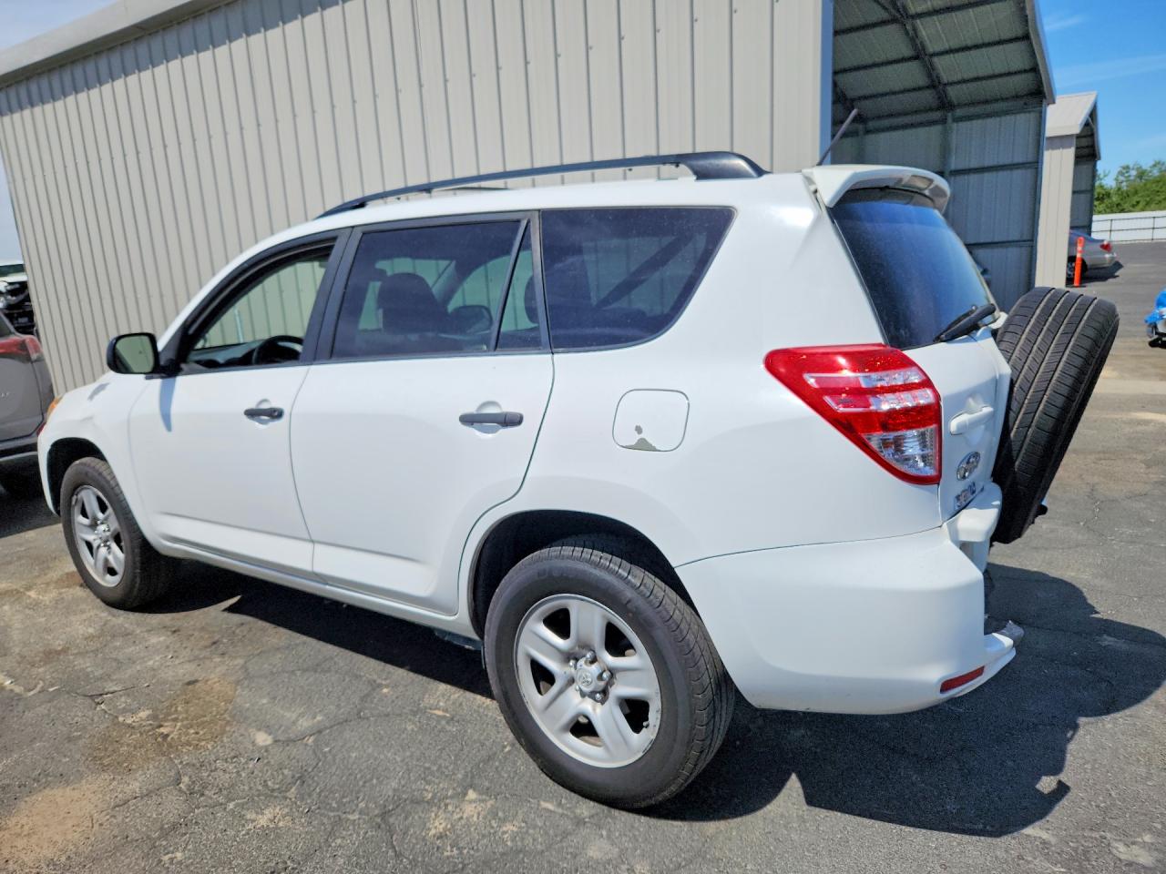 2011 Toyota Rav4 Base White vin: 2T3ZF4DV8BW081573