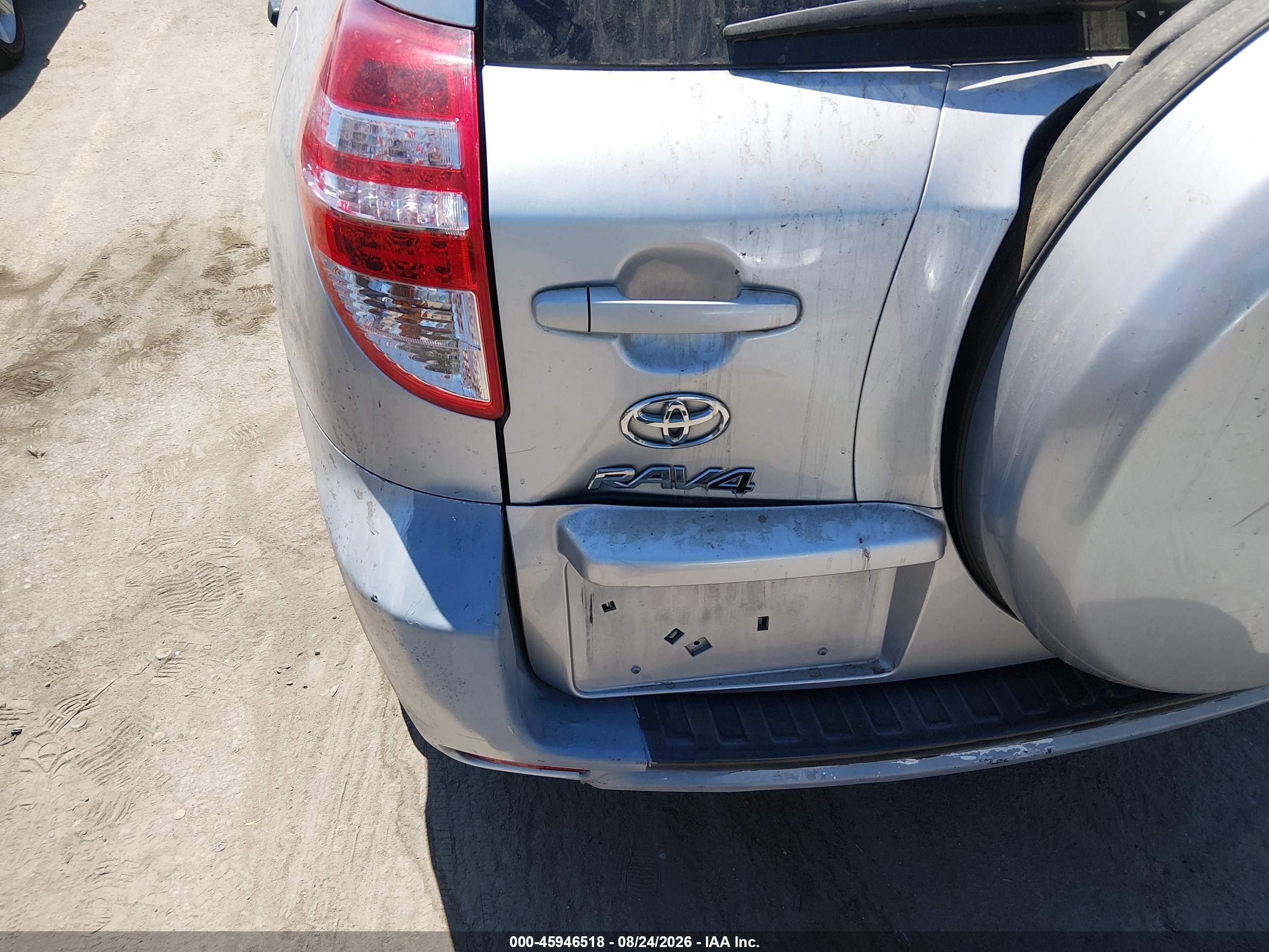 2011 Toyota Rav4   Silver vin: 2T3ZF4DV8BW089138