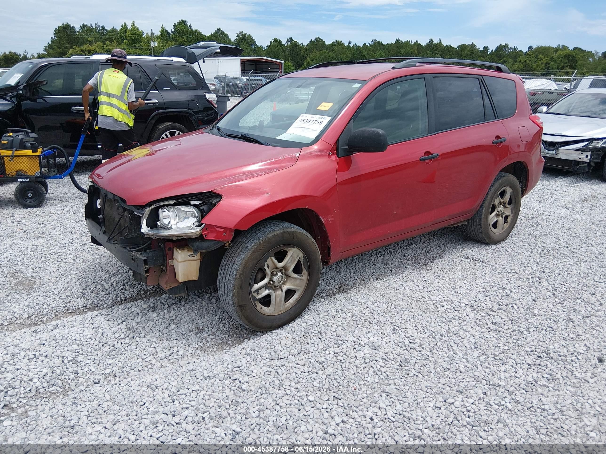 2011 Toyota Rav4   Red vin: 2T3ZF4DV8BW096879