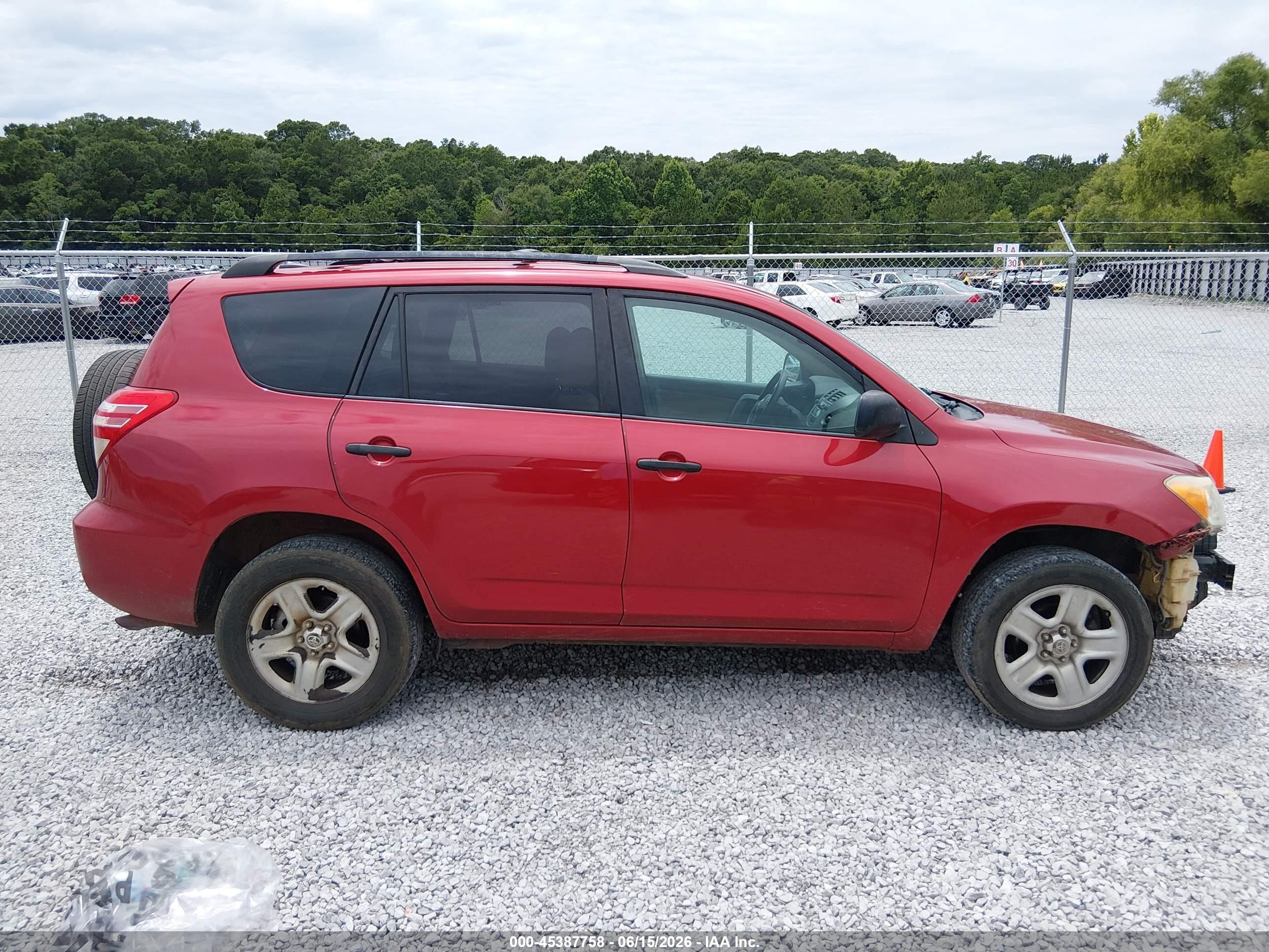 2011 Toyota Rav4   Red vin: 2T3ZF4DV8BW096879