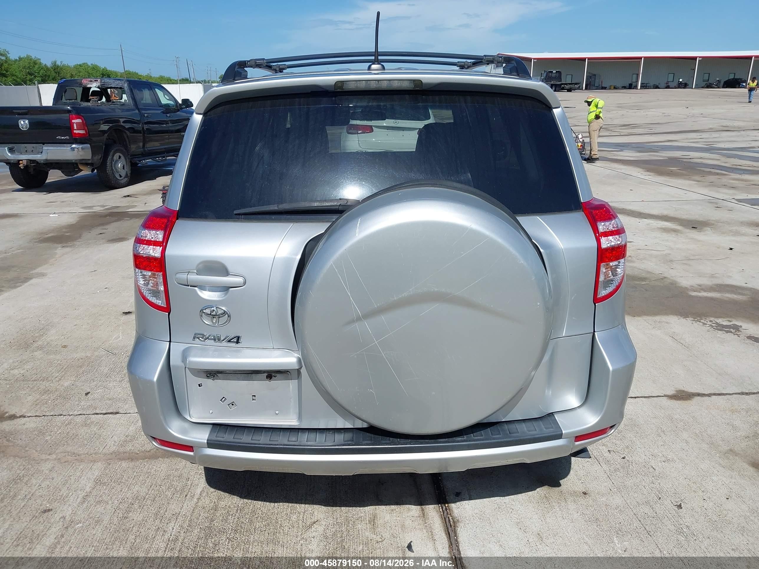 2012 Toyota Rav4   Silver vin: 2T3ZF4DV8CW110619