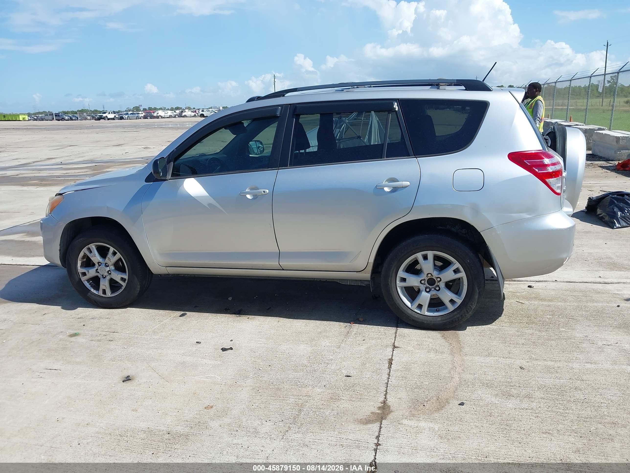 2012 Toyota Rav4   Silver vin: 2T3ZF4DV8CW110619
