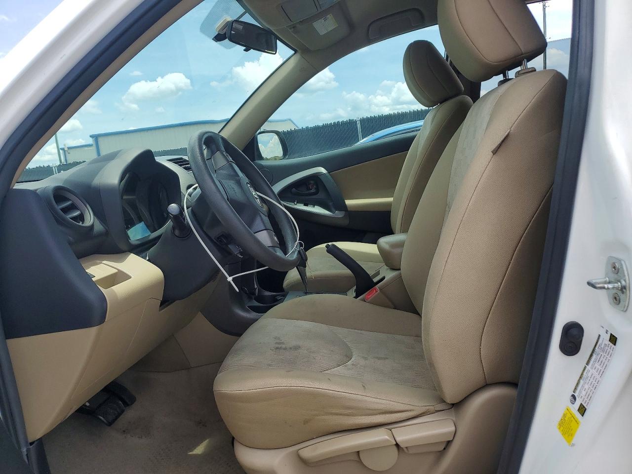2012 Toyota Rav4 Base White vin: 2T3ZF4DV8CW131258