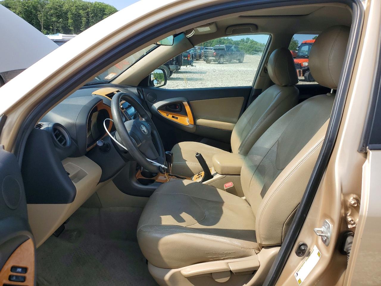 2010 Toyota Rav4 Base Gold vin: 2T3ZF4DV9AW029822