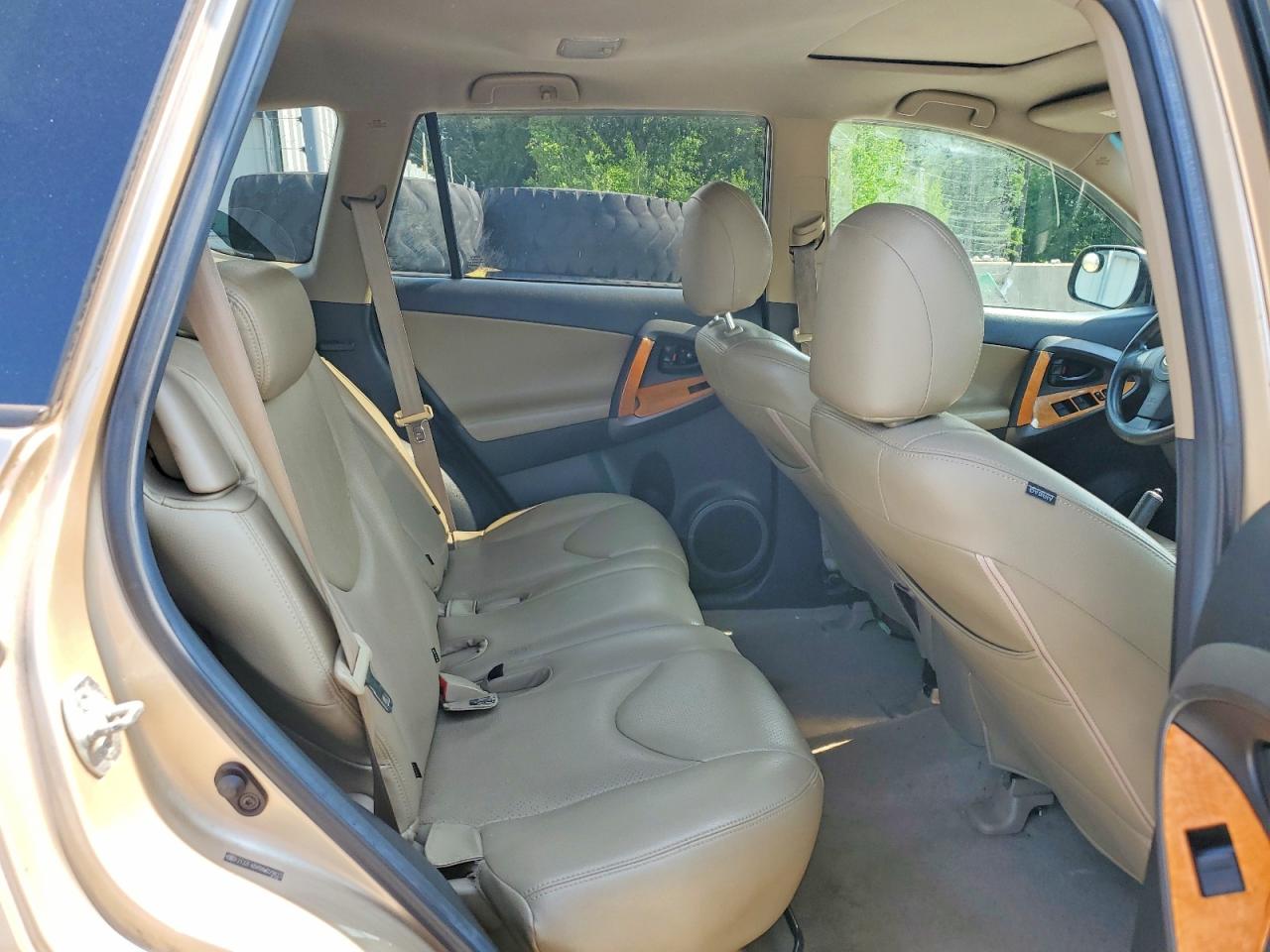 2010 Toyota Rav4 Base Gold vin: 2T3ZF4DV9AW029822