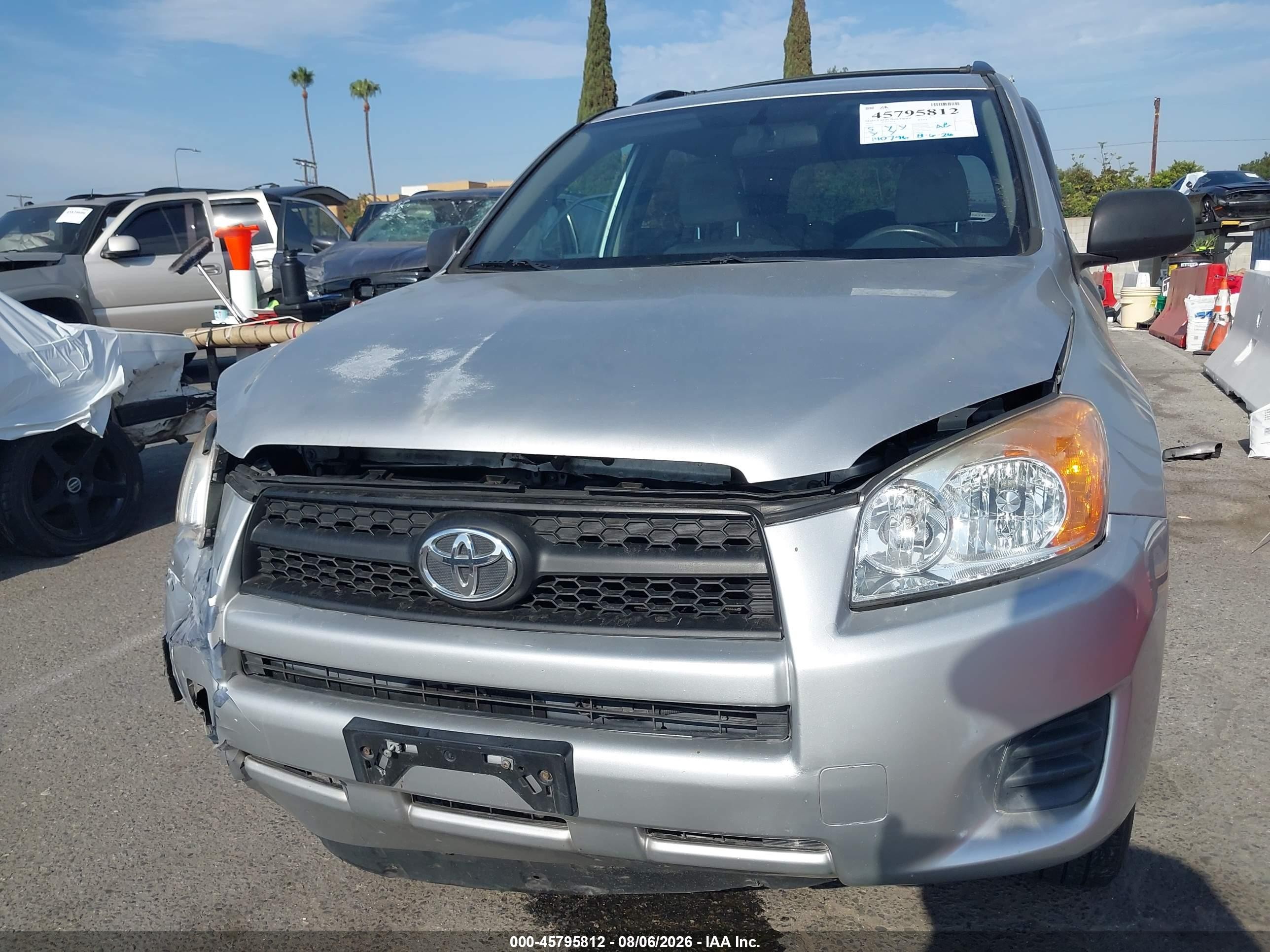 2010 Toyota Rav4   Silver vin: 2T3ZF4DV9AW041646