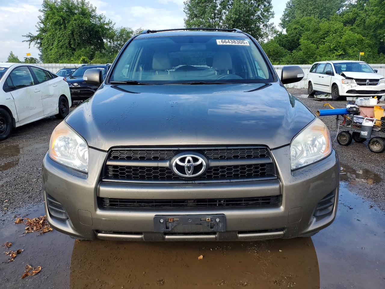 2011 Toyota Rav4 Base Brown vin: 2T3ZF4DV9BW054768