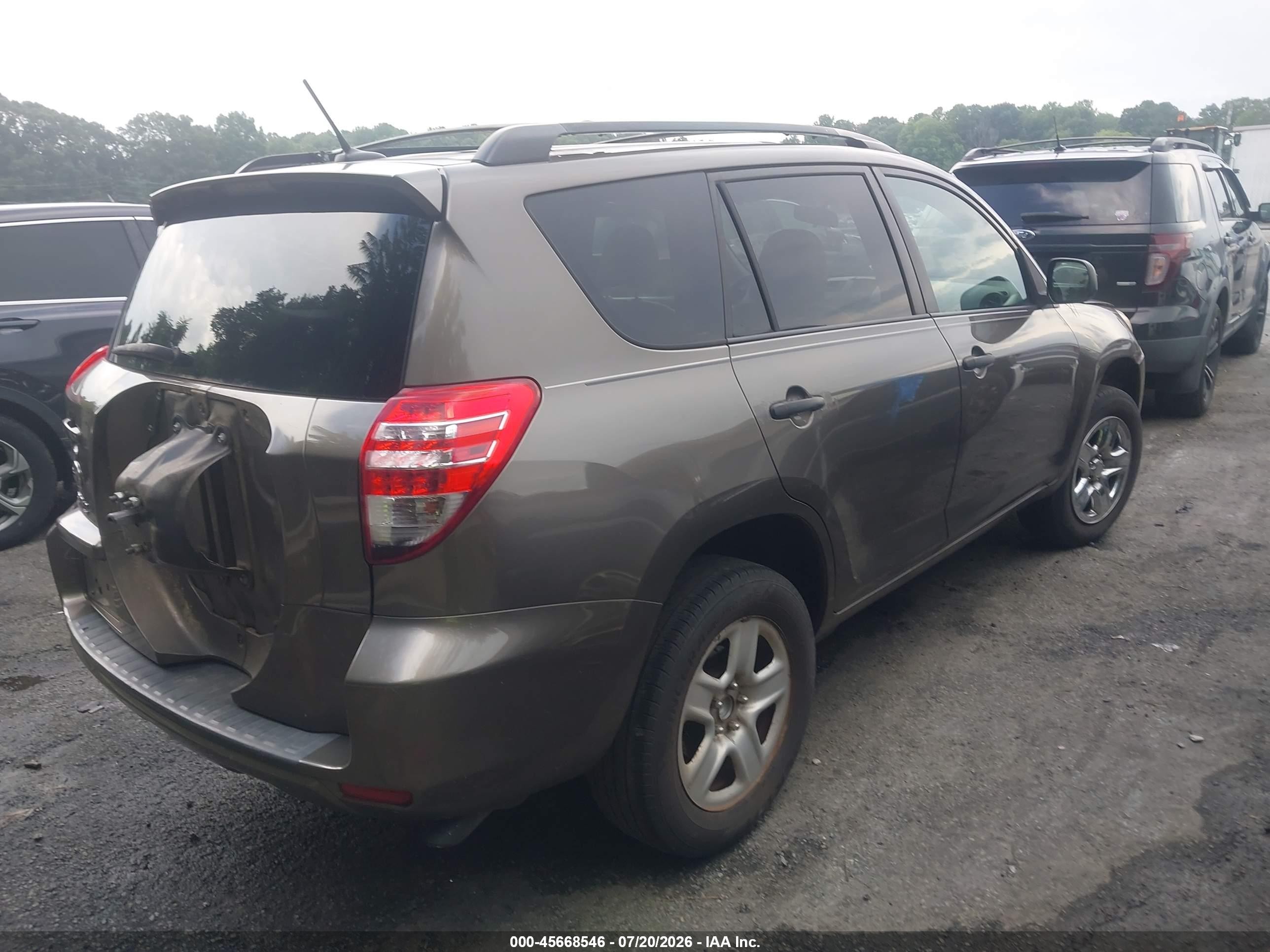 2011 Toyota Rav4   Gold vin: 2T3ZF4DV9BW055127