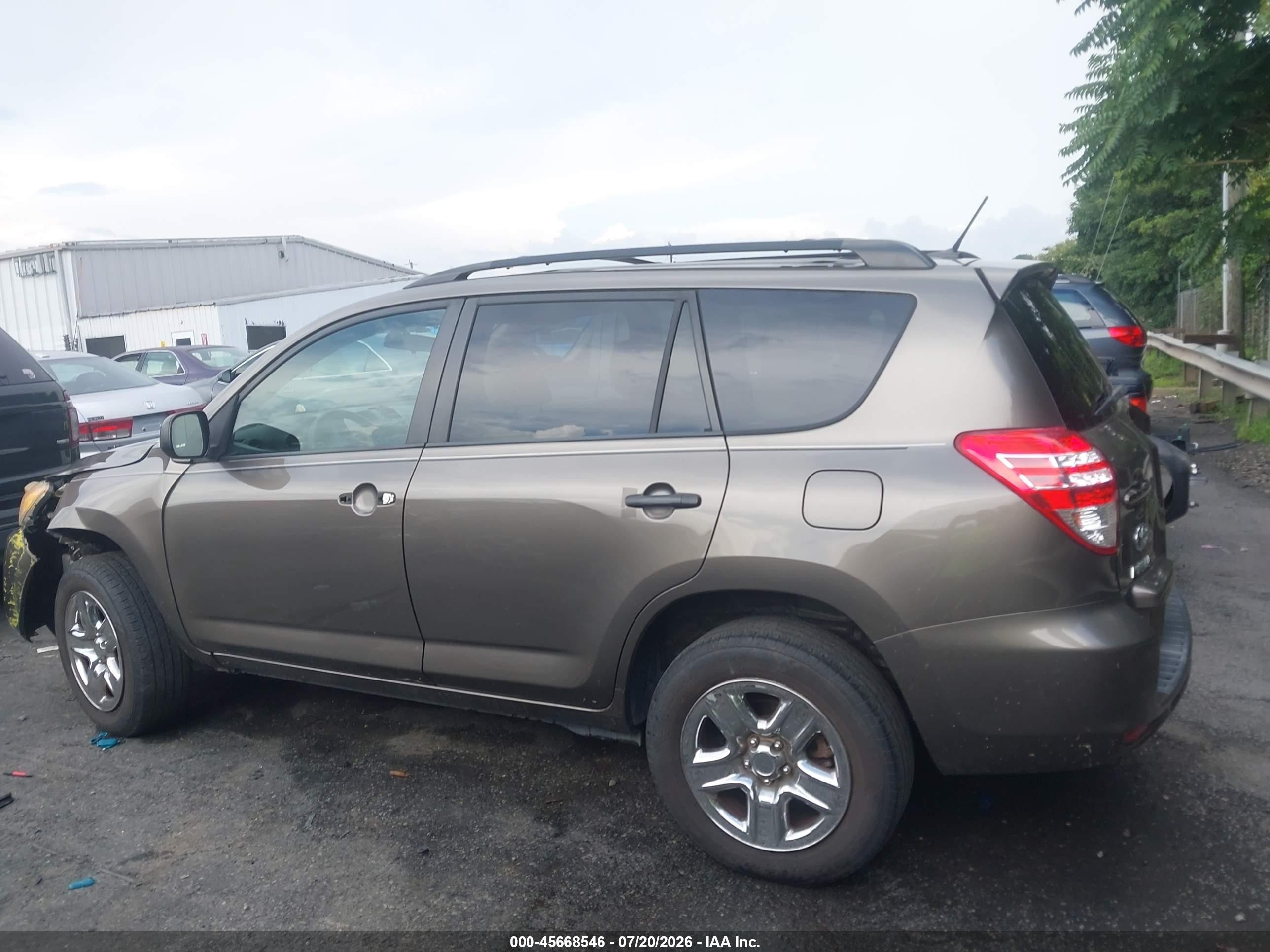 2011 Toyota Rav4   Gold vin: 2T3ZF4DV9BW055127