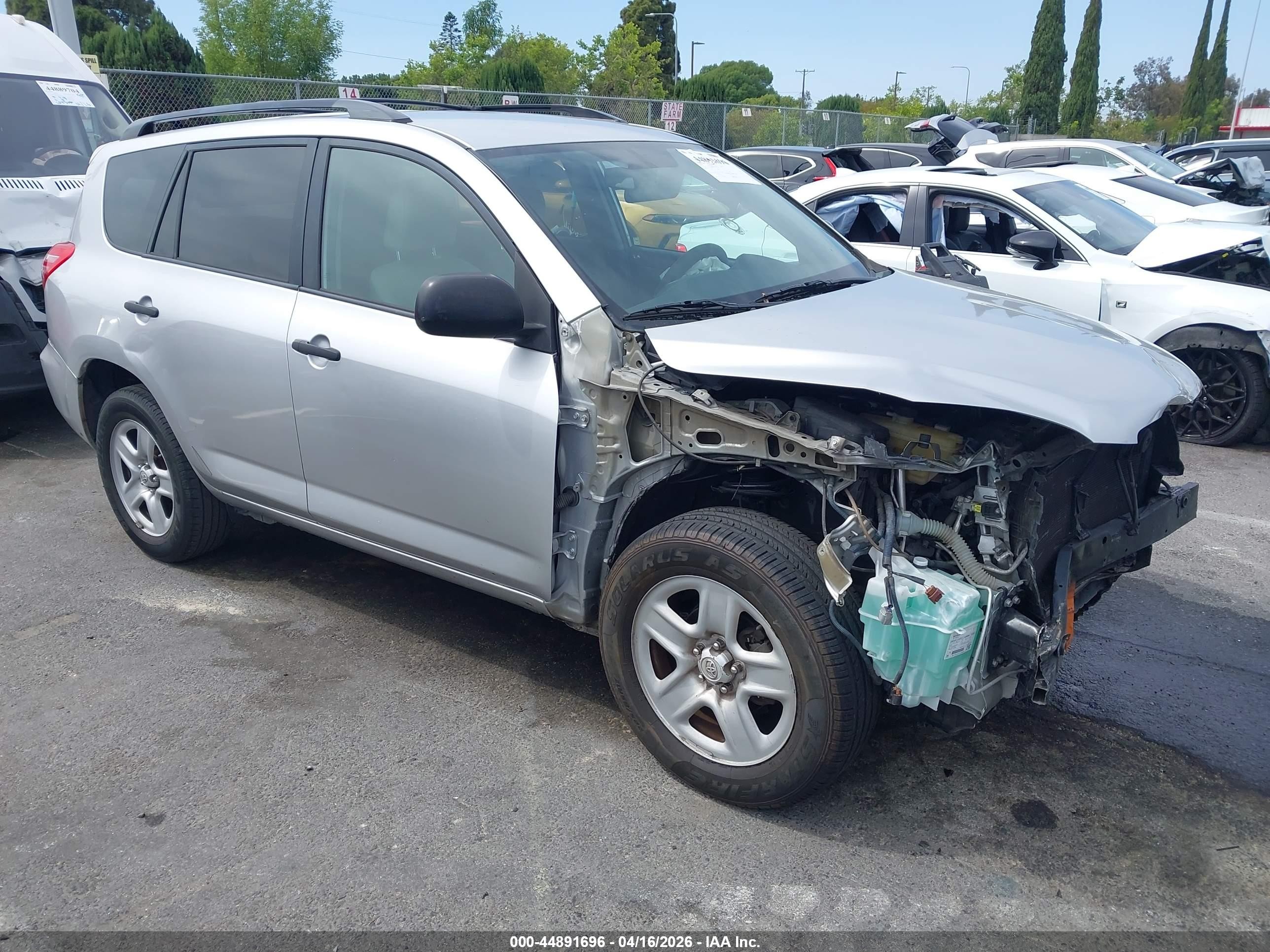 2011 Toyota Rav4   Silver vin: 2T3ZF4DV9BW068976