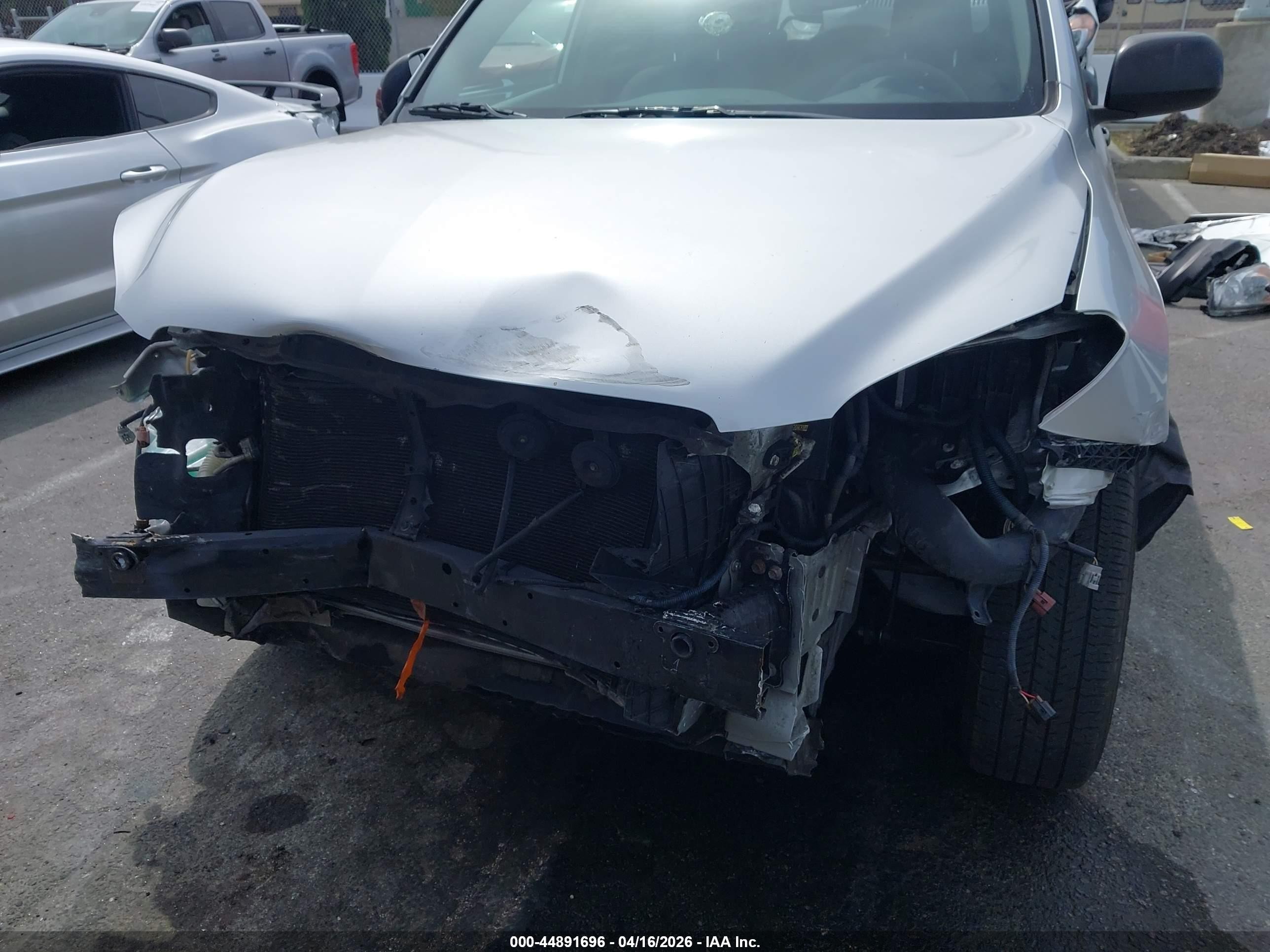 2011 Toyota Rav4   Silver vin: 2T3ZF4DV9BW068976
