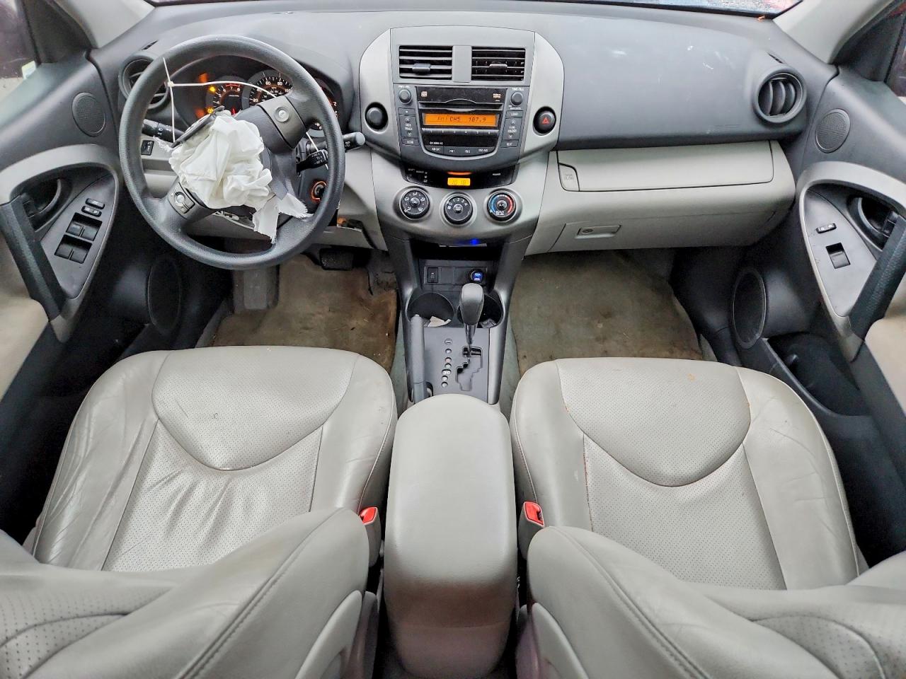 2011 Toyota Rav4 Base Red vin: 2T3ZF4DV9BW080402