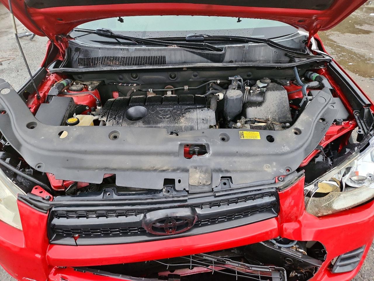 2011 Toyota Rav4 Base Red vin: 2T3ZF4DV9BW080402