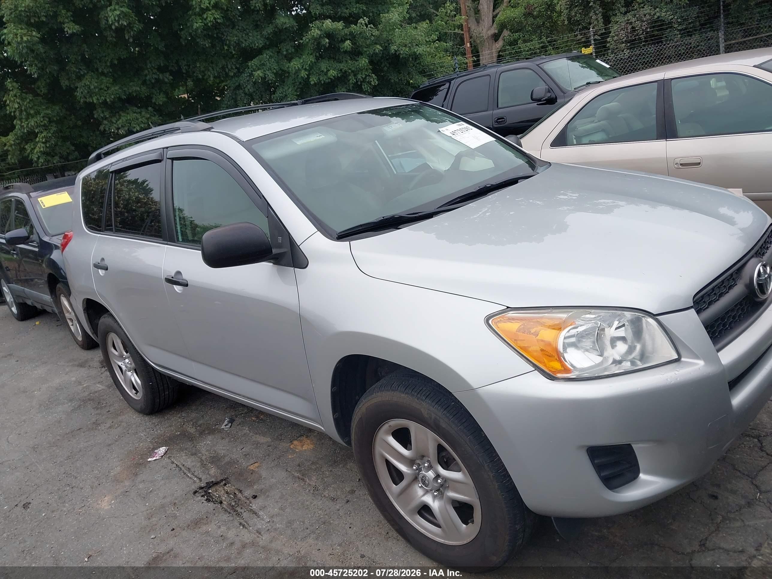 2011 Toyota Rav4   Silver vin: 2T3ZF4DV9BW097314