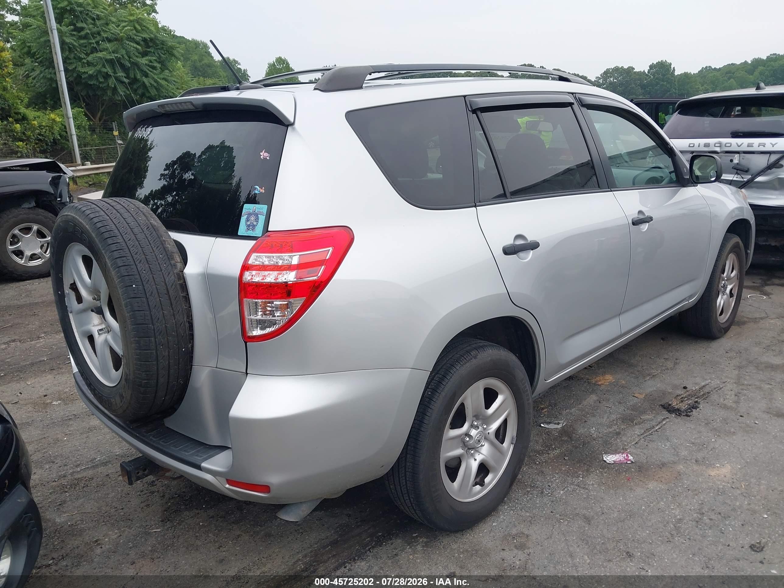 2011 Toyota Rav4   Silver vin: 2T3ZF4DV9BW097314