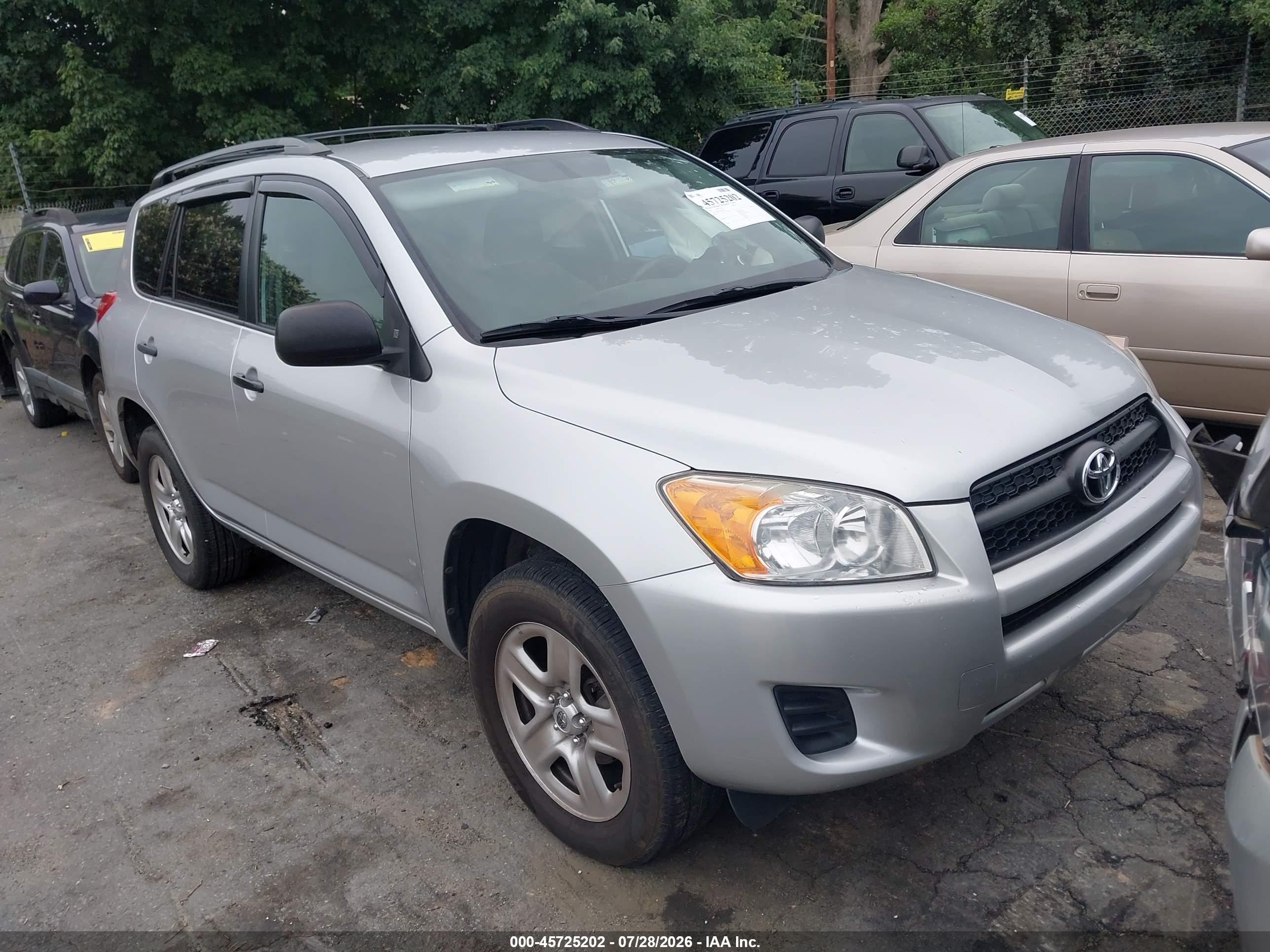 2011 Toyota Rav4   Silver vin: 2T3ZF4DV9BW097314