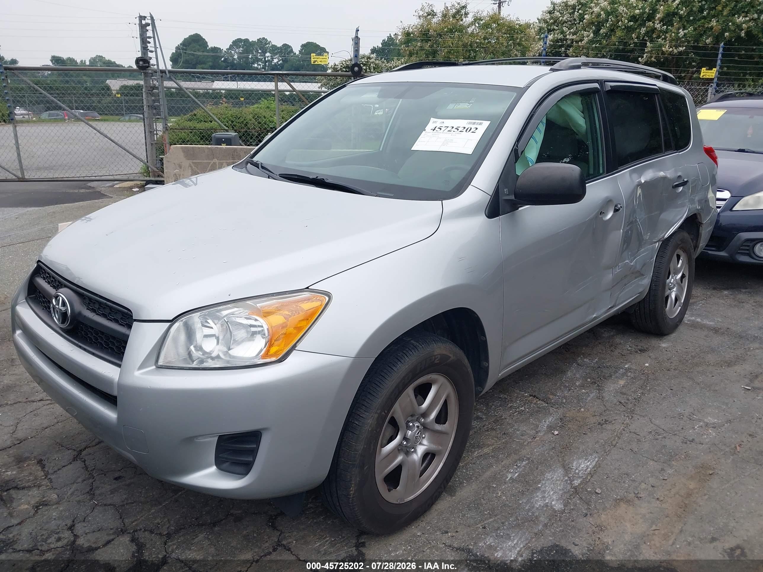2011 Toyota Rav4   Silver vin: 2T3ZF4DV9BW097314