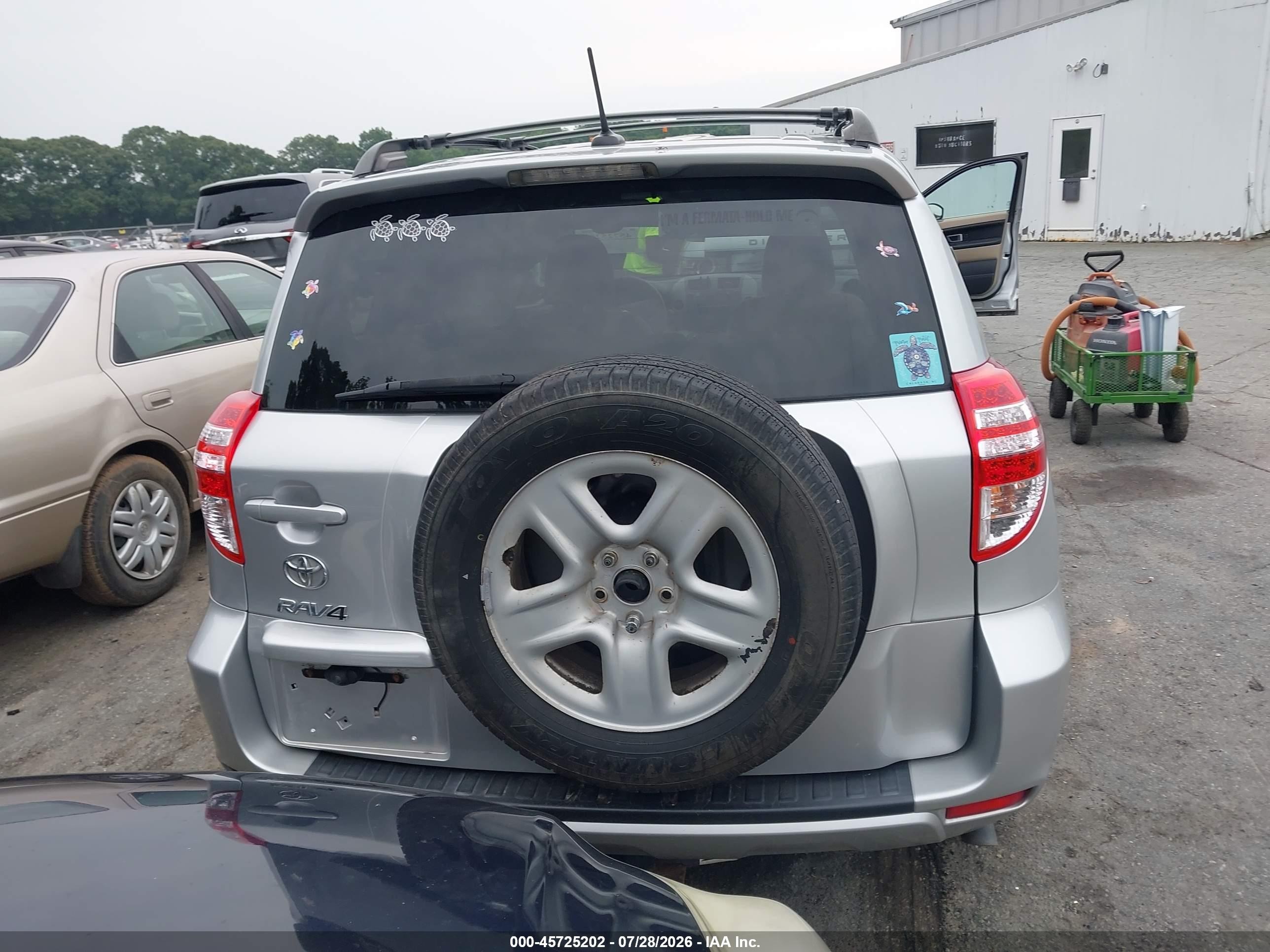 2011 Toyota Rav4   Silver vin: 2T3ZF4DV9BW097314