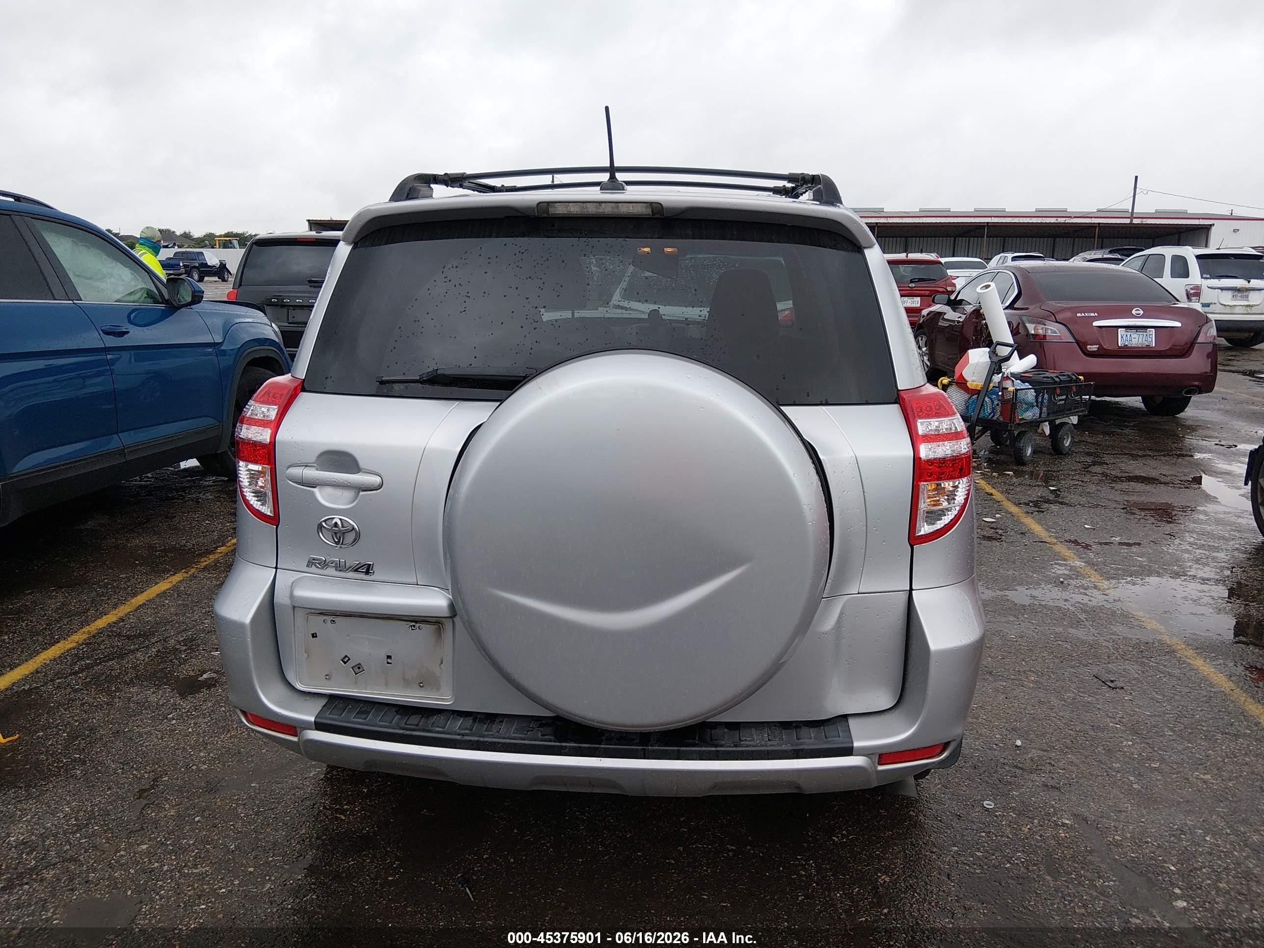 2011 Toyota Rav4   Silver vin: 2T3ZF4DV9BW100003