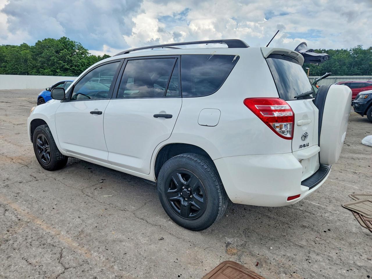 2012 Toyota Rav4 Base White vin: 2T3ZF4DV9CW144648