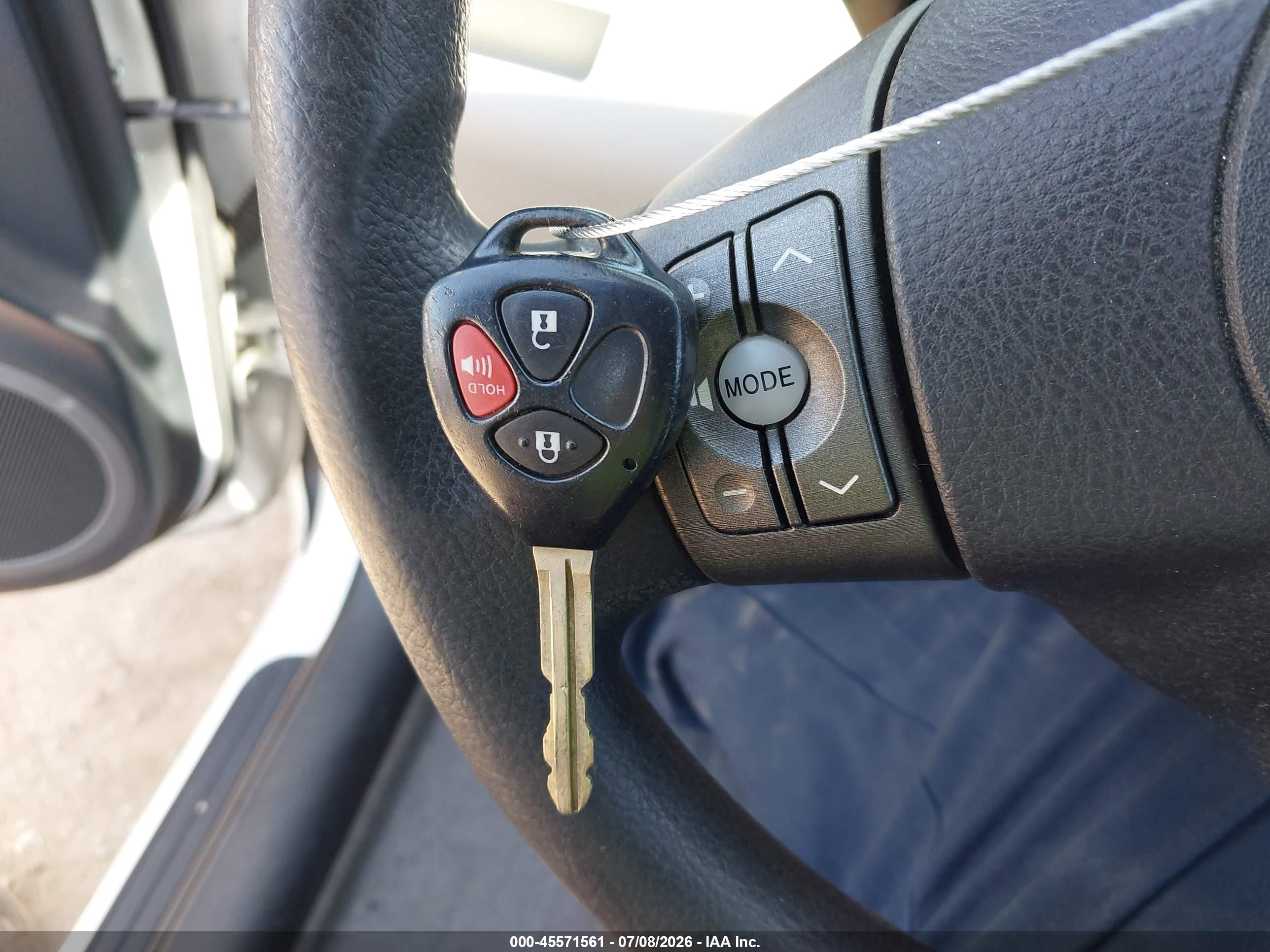 2012 Toyota Rav4   White vin: 2T3ZF4DV9CW152619
